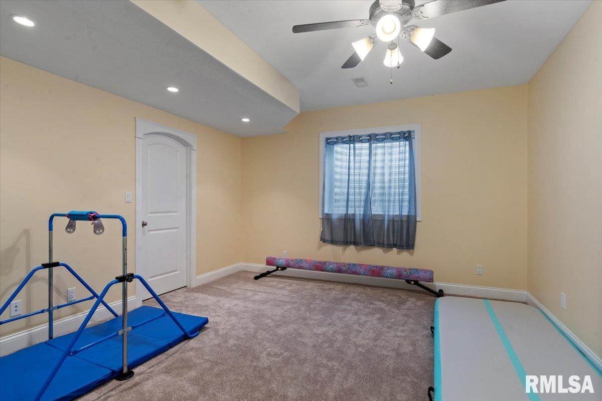 5616 Legacy Lane