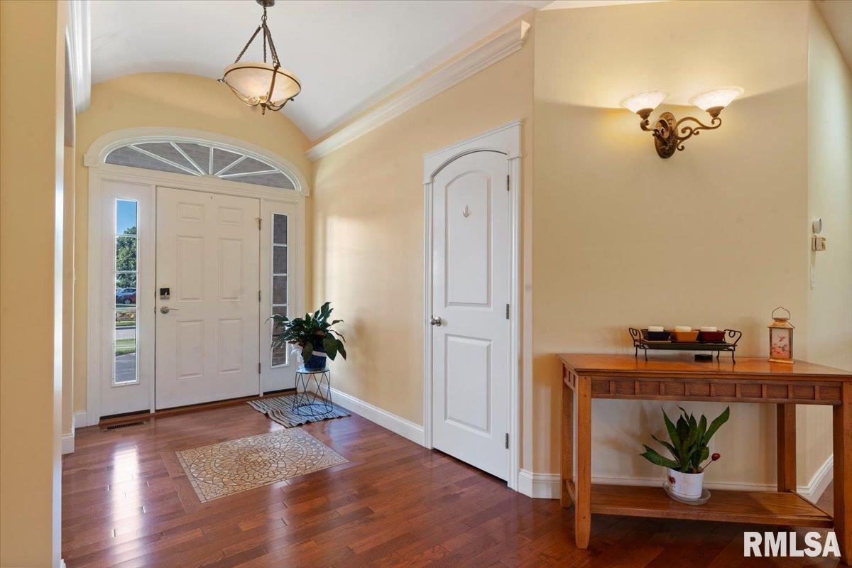 5616 Legacy Lane