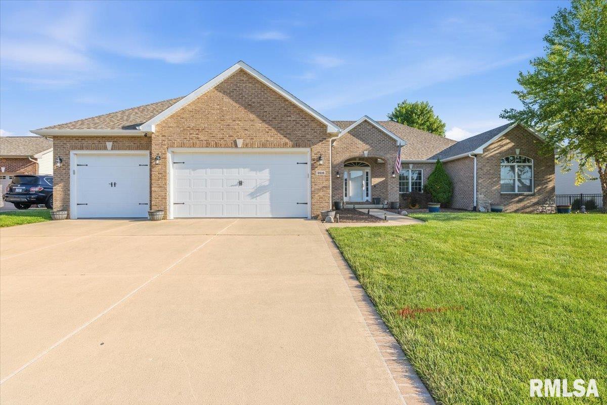 5616 Legacy Lane