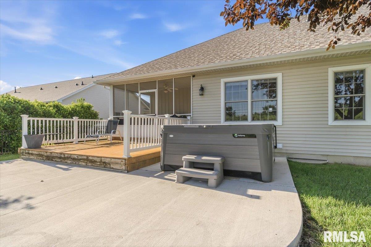 5616 Legacy Lane