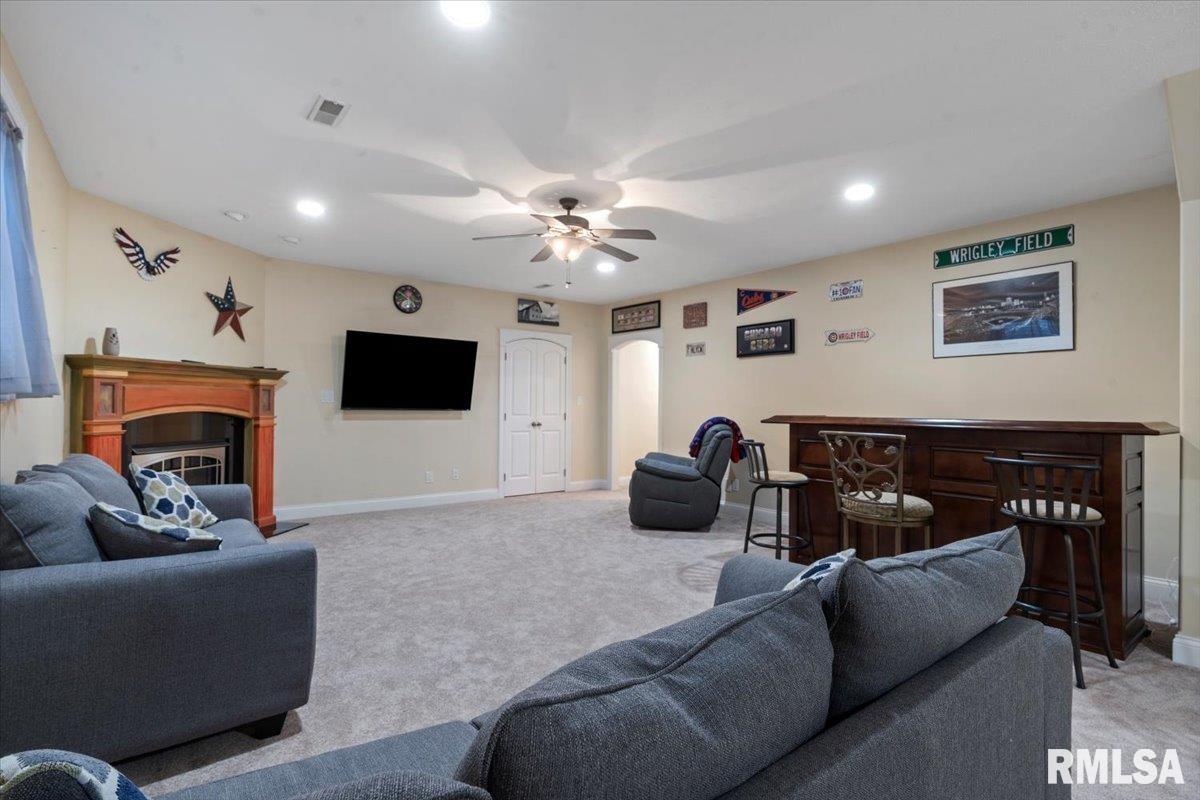 5616 Legacy Lane