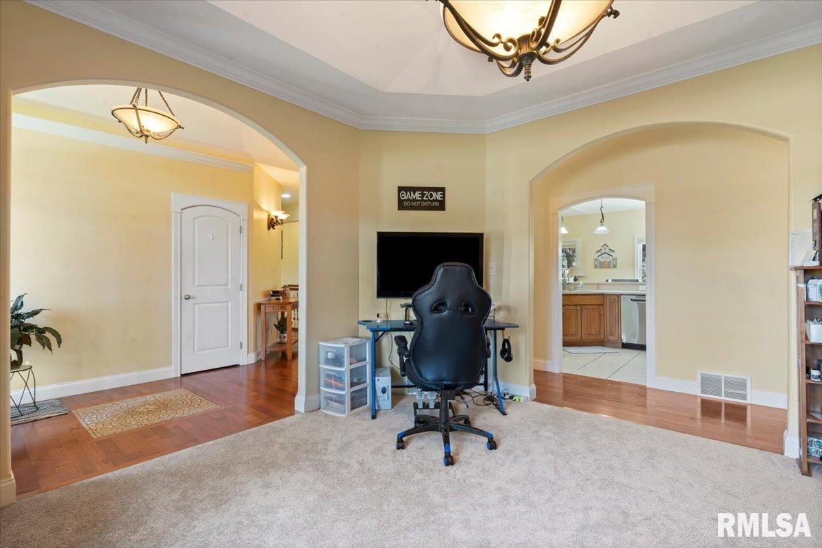 5616 Legacy Lane