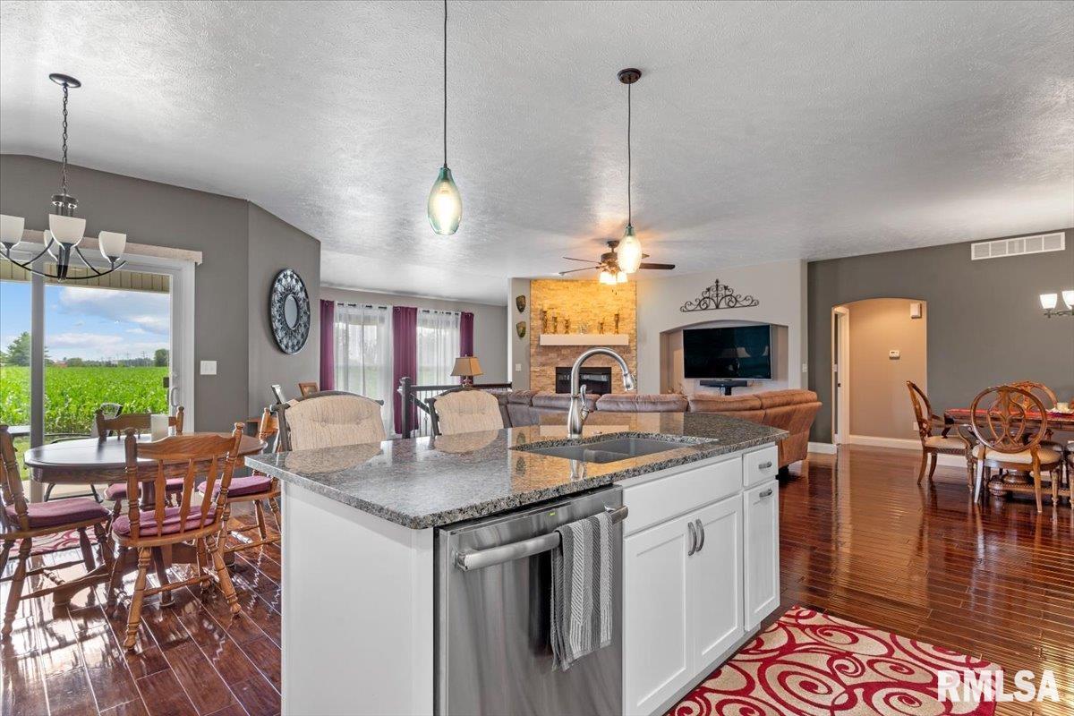 2820 Castlerock Ridge Ridge