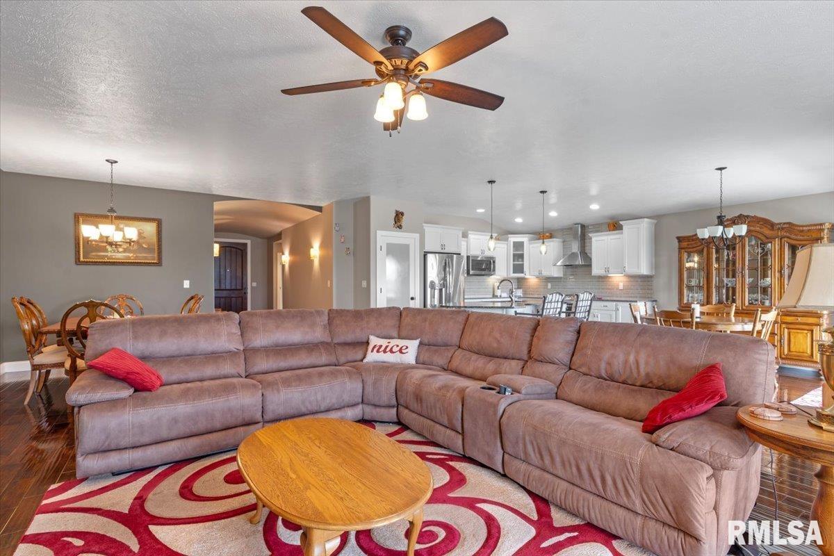 2820 Castlerock Ridge Ridge
