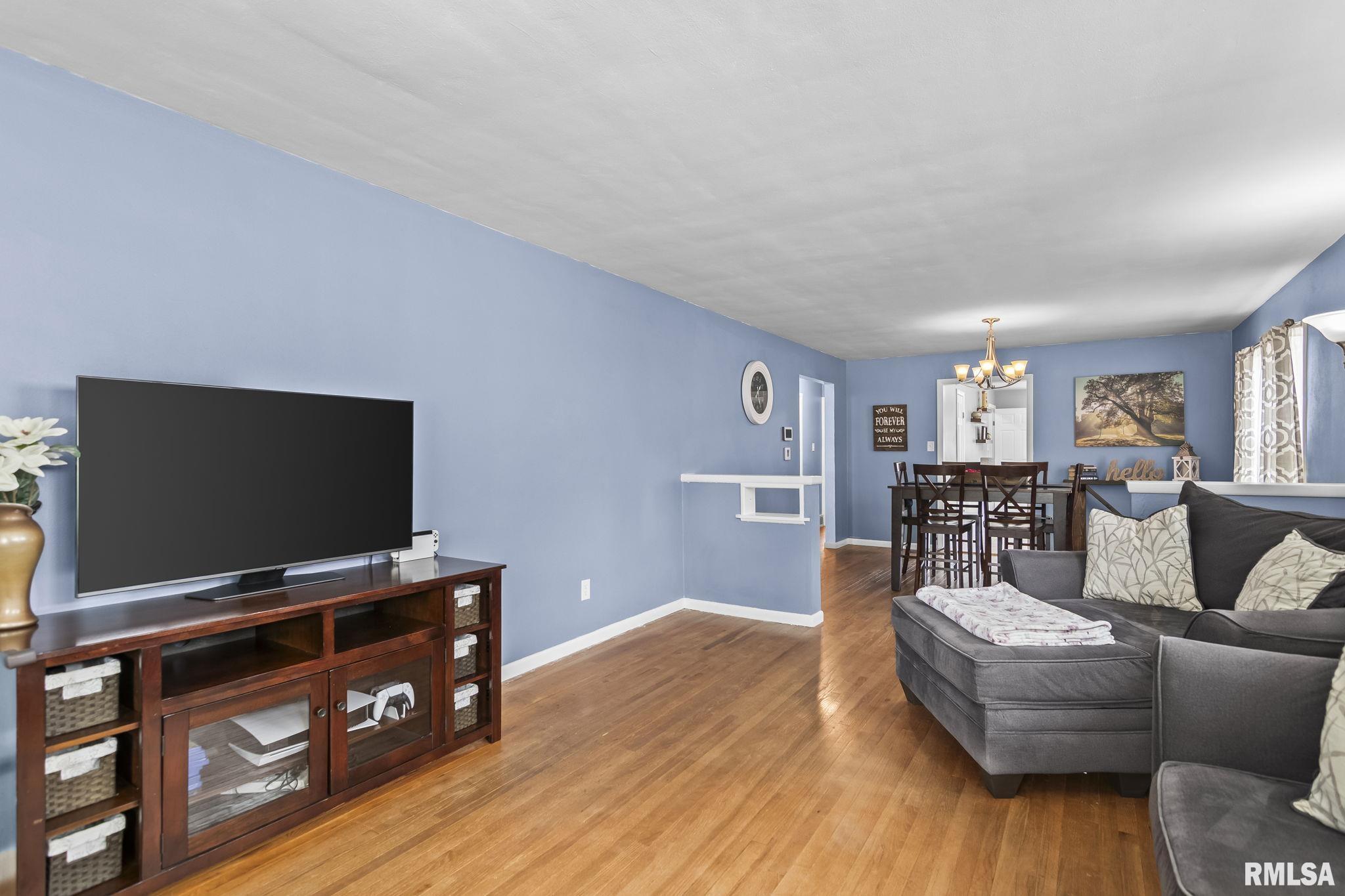 3232 S 3RD Street