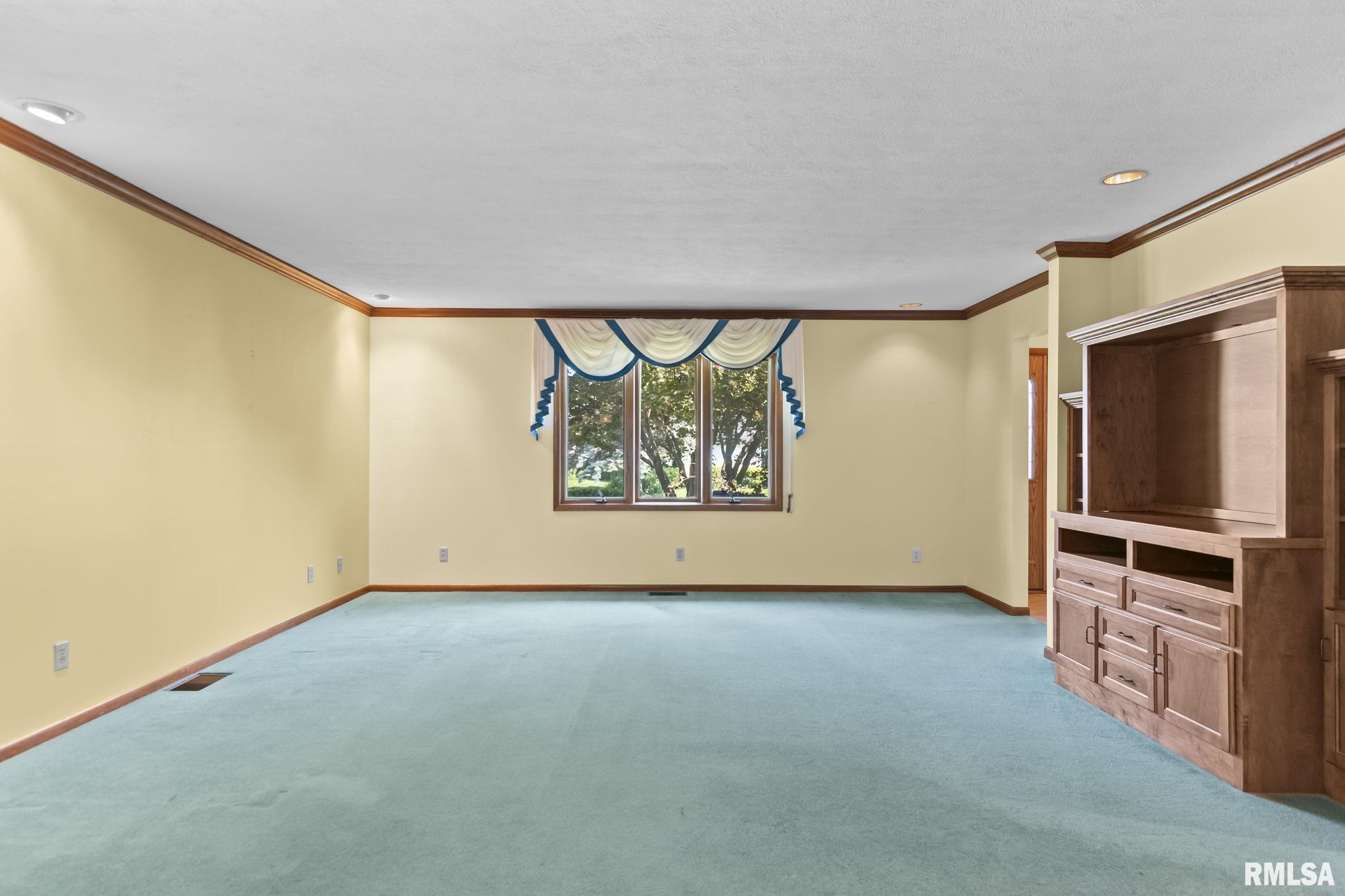 3205 Ivyton Drive