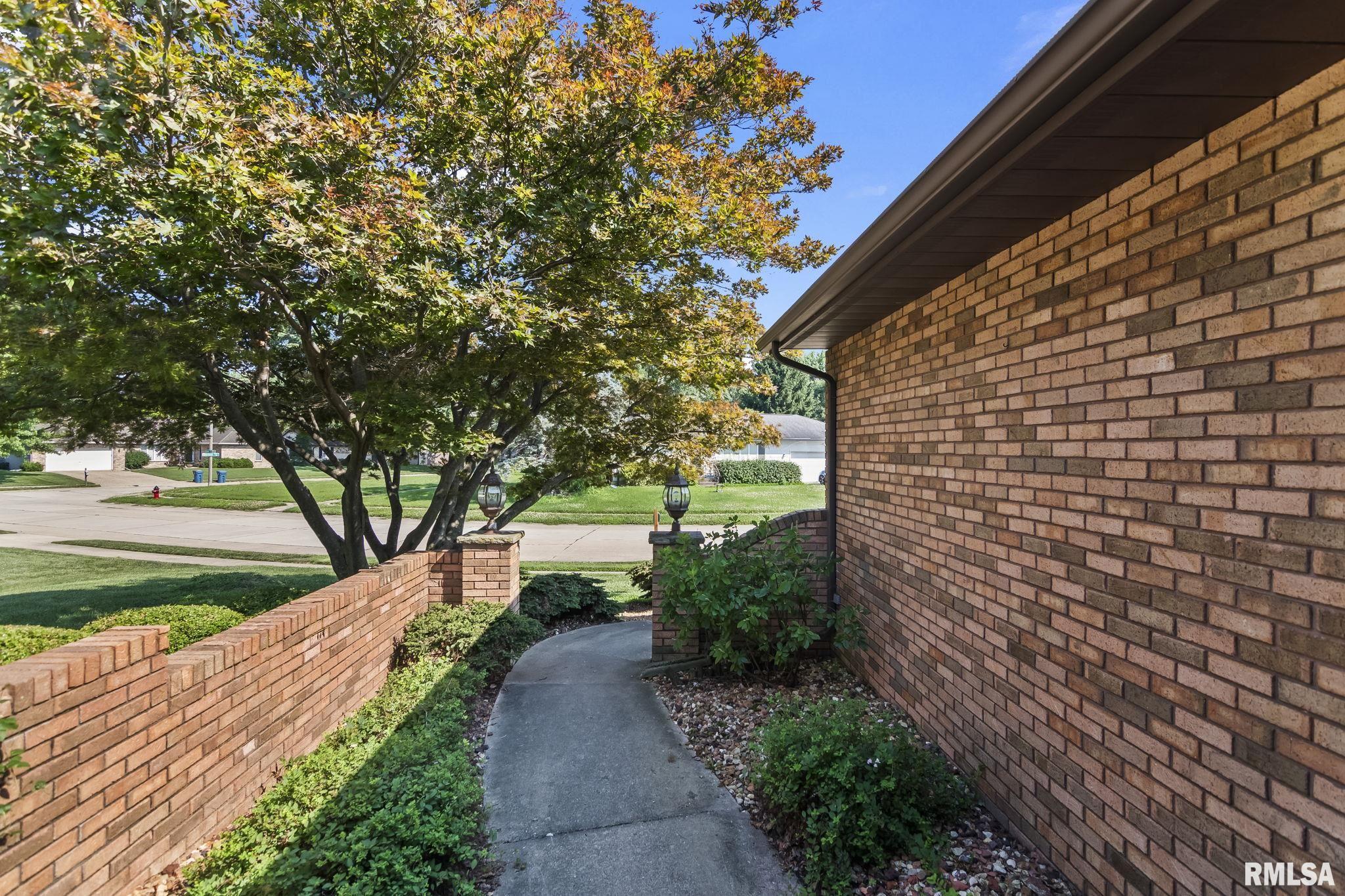 3205 Ivyton Drive