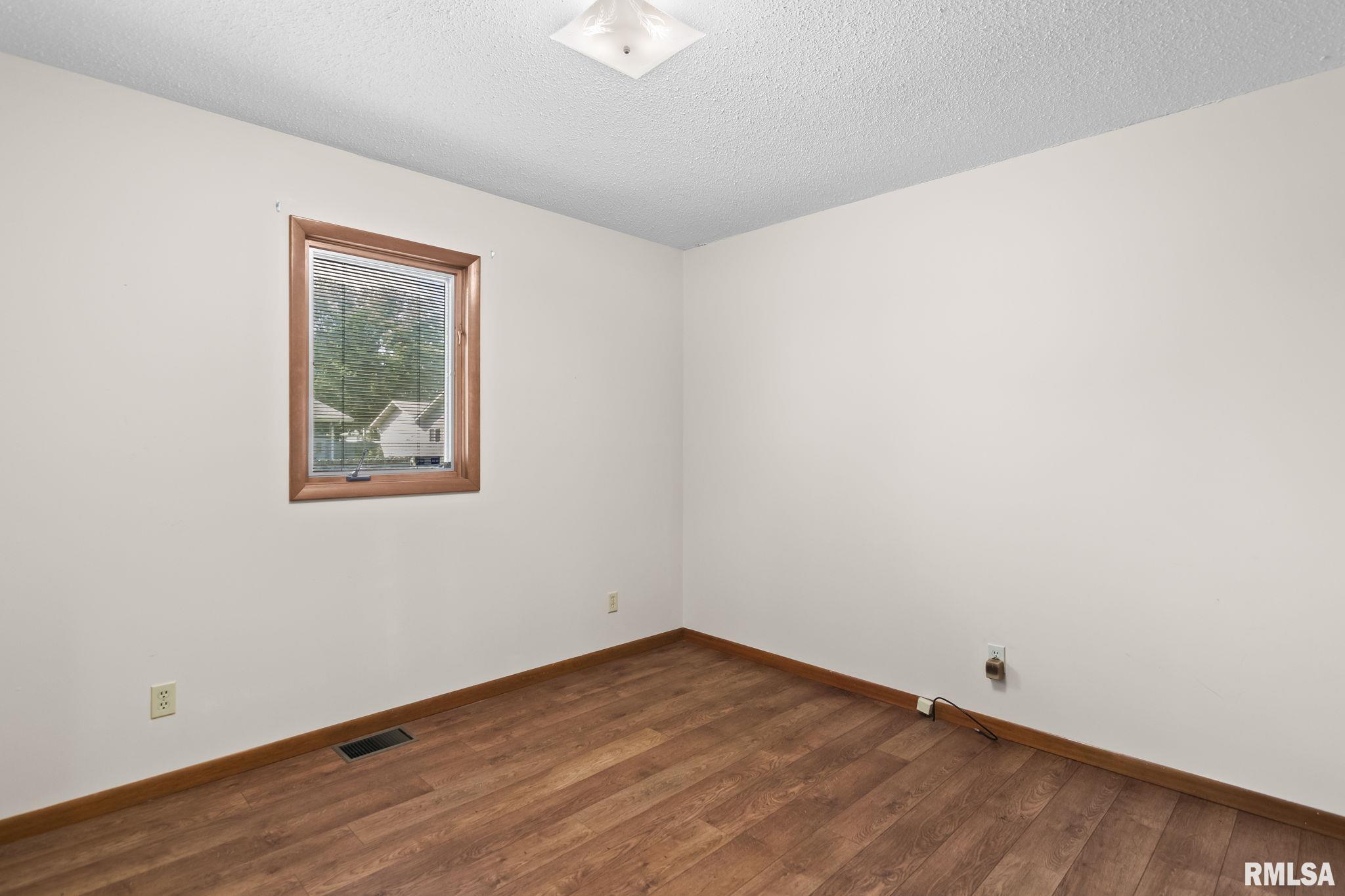 3205 Ivyton Drive