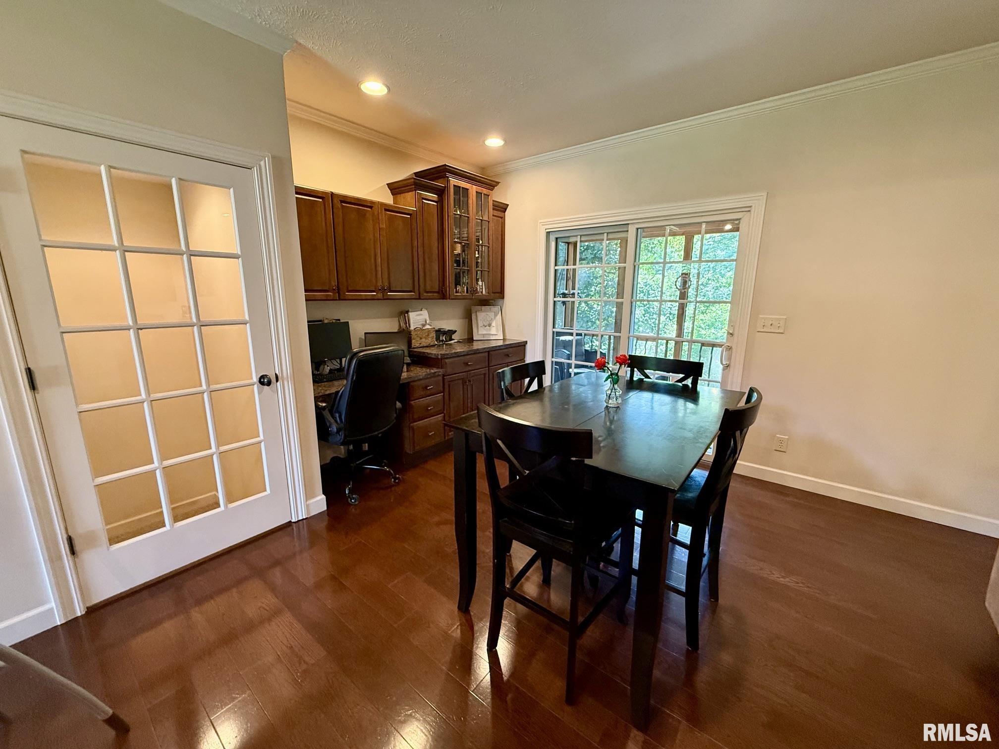 22686 WHITE OAKS Lane