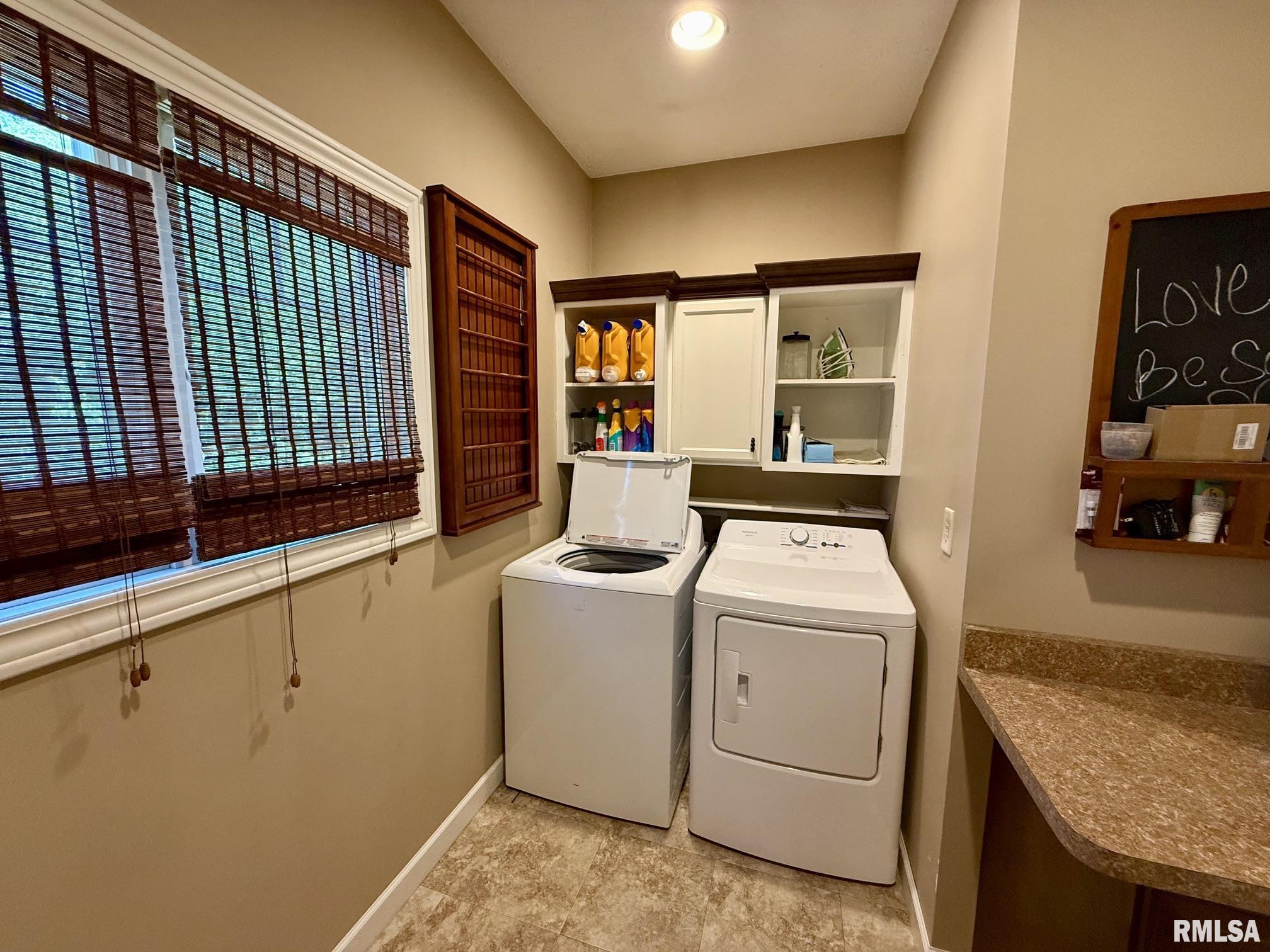 22686 WHITE OAKS Lane