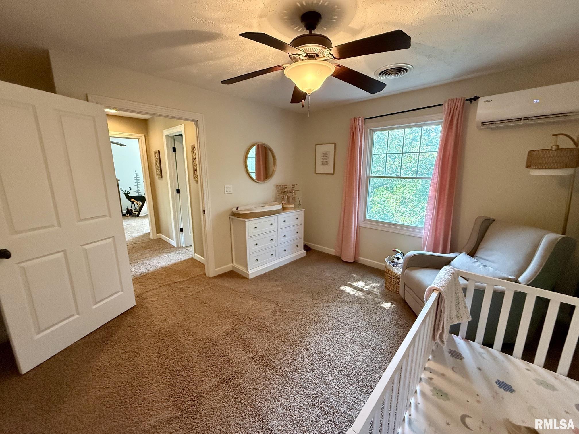 22686 WHITE OAKS Lane