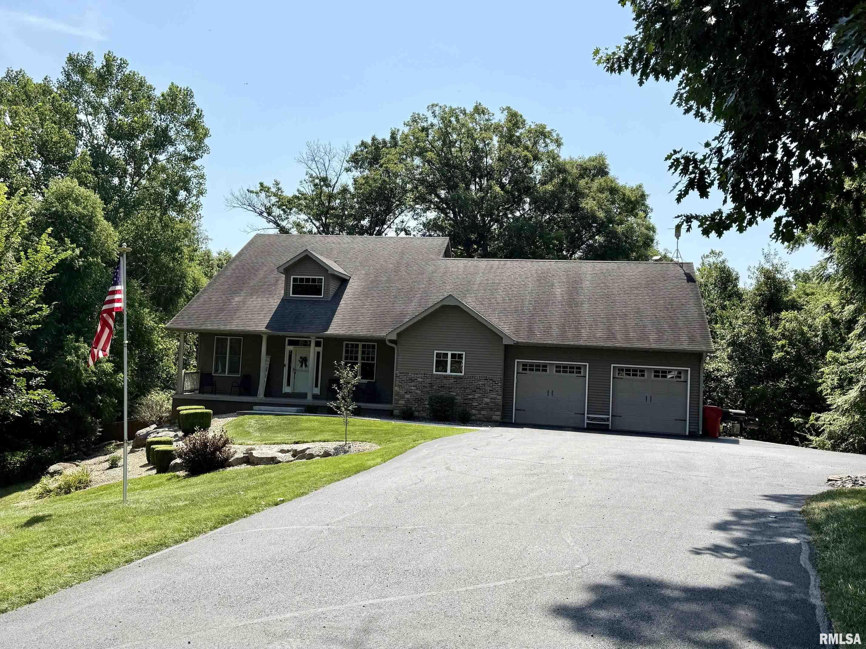 22686 WHITE OAKS Lane