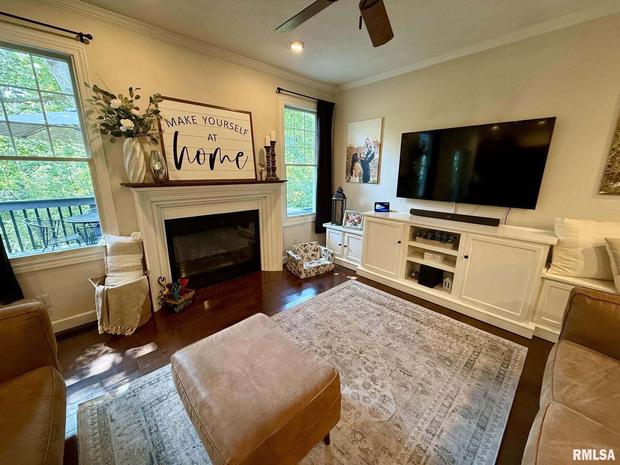 22686 WHITE OAKS Lane