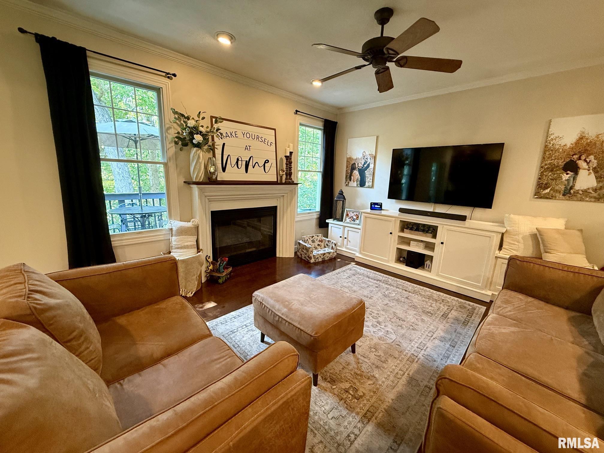 22686 WHITE OAKS Lane