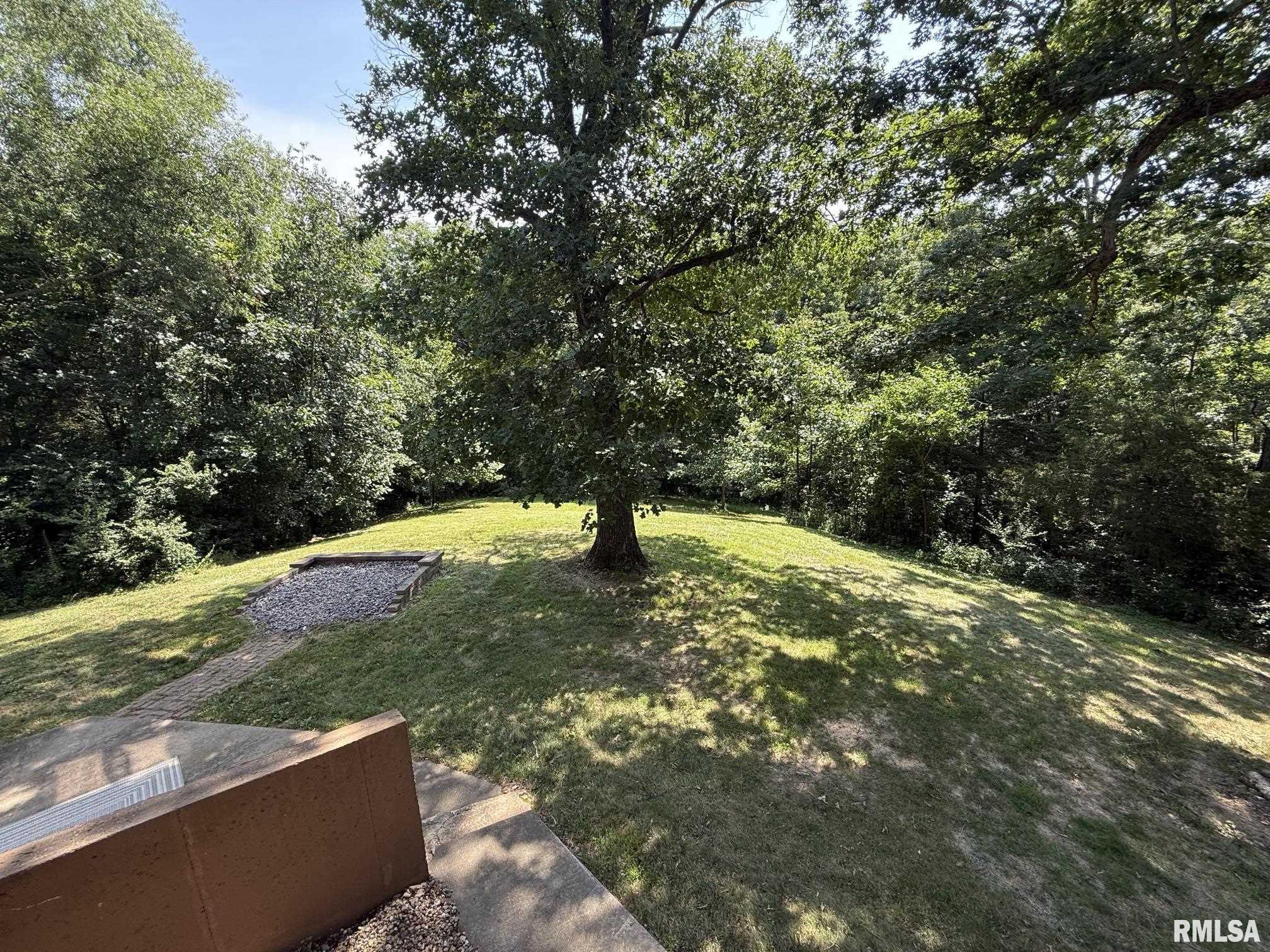 22686 WHITE OAKS Lane