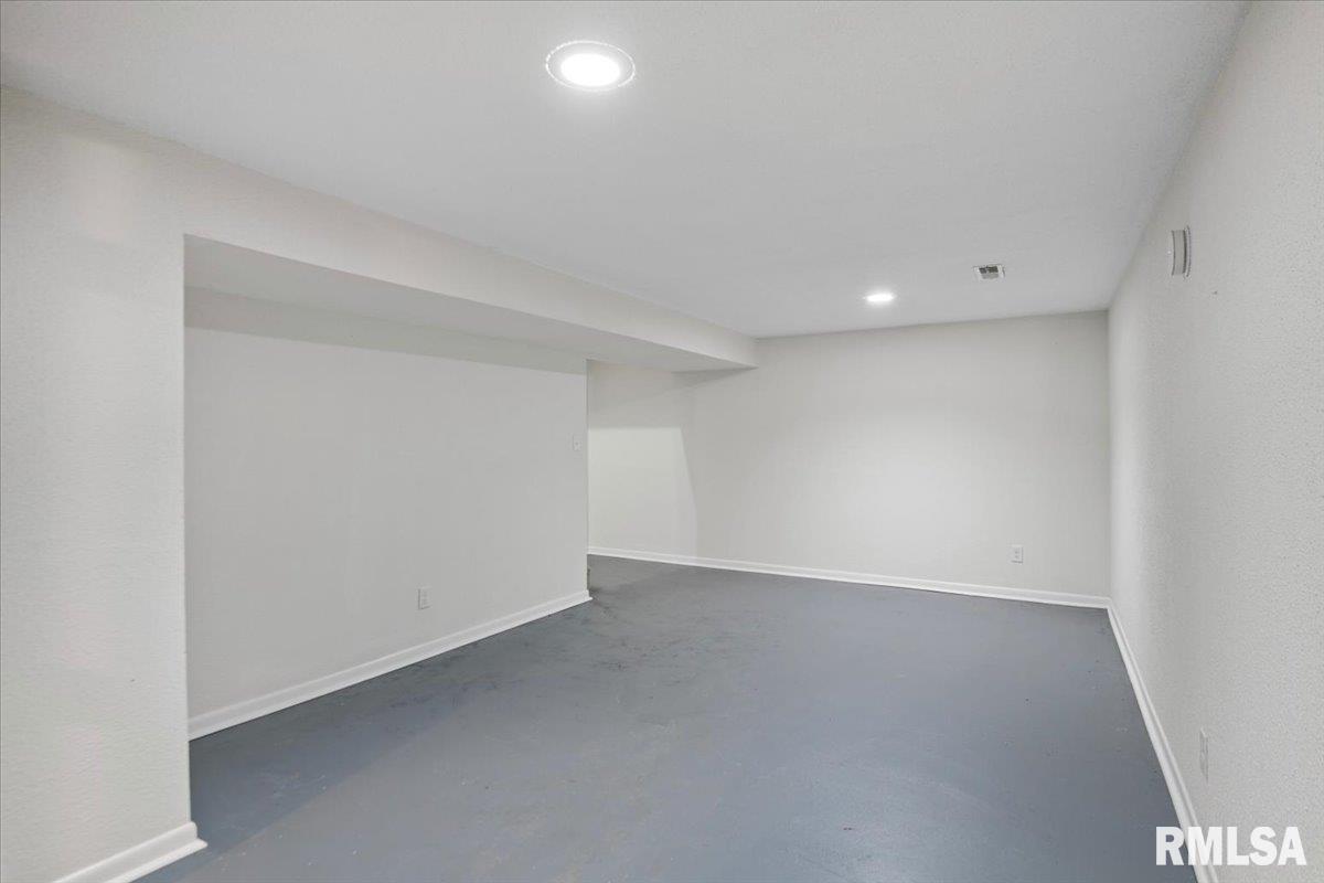 900 Durkin Drive Unit: 22