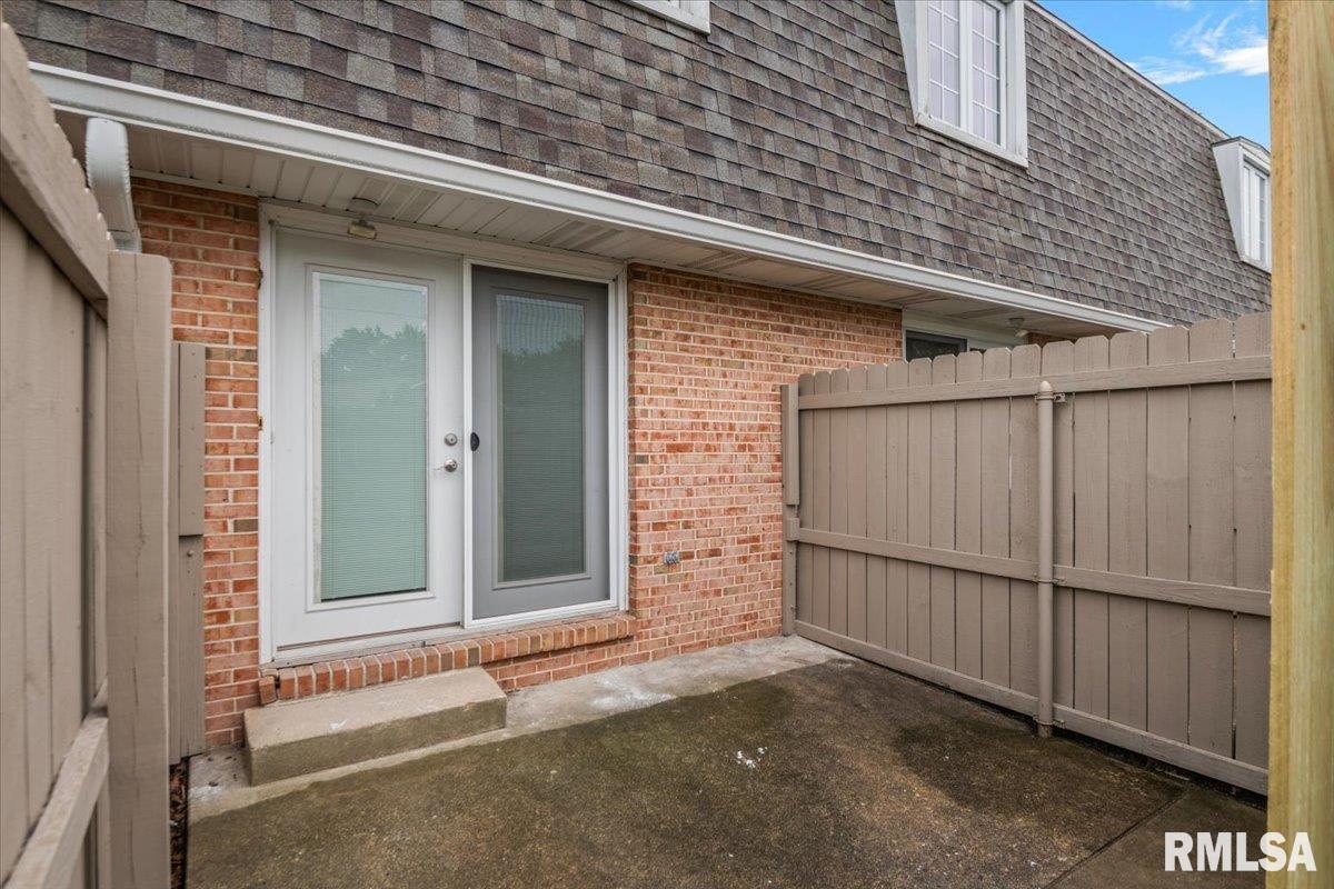 900 Durkin Drive Unit: 22