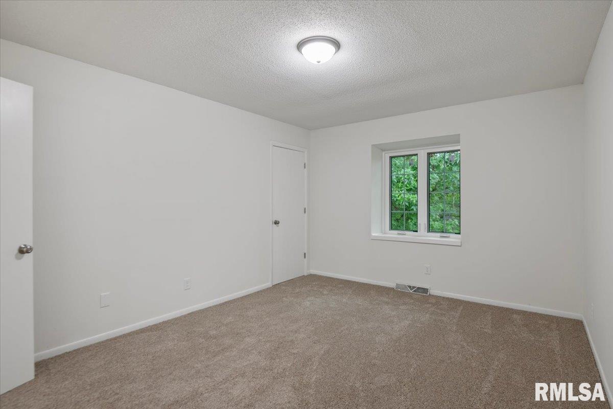 900 Durkin Drive Unit: 22