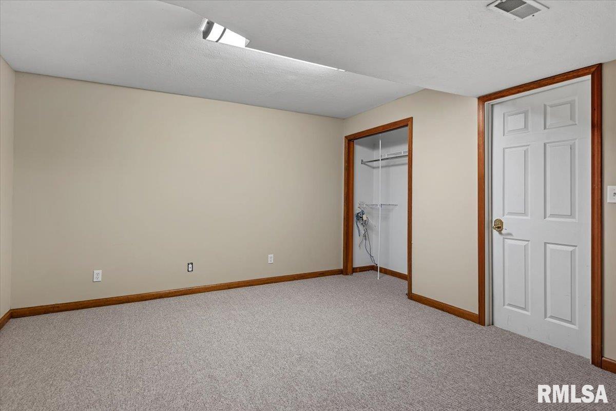 4517 Santa Clara Drive