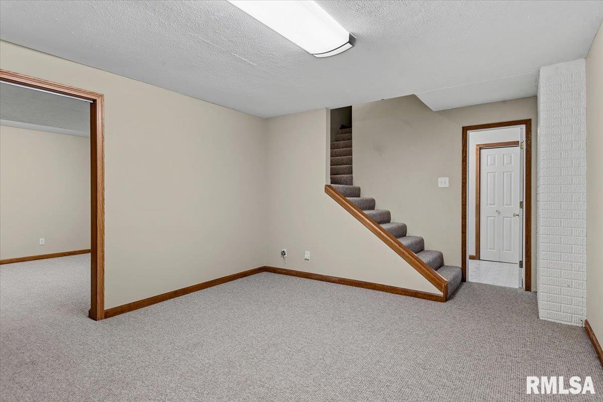 4517 Santa Clara Drive