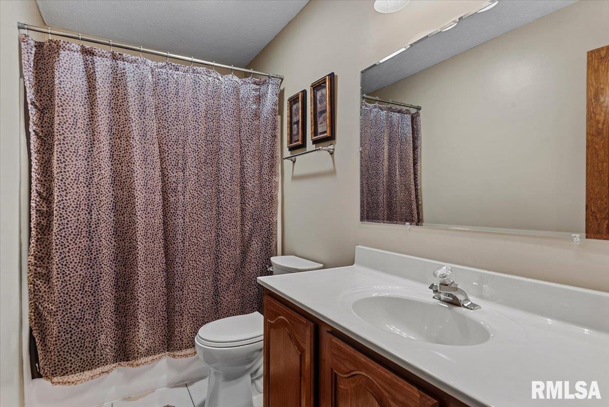 4517 Santa Clara Drive