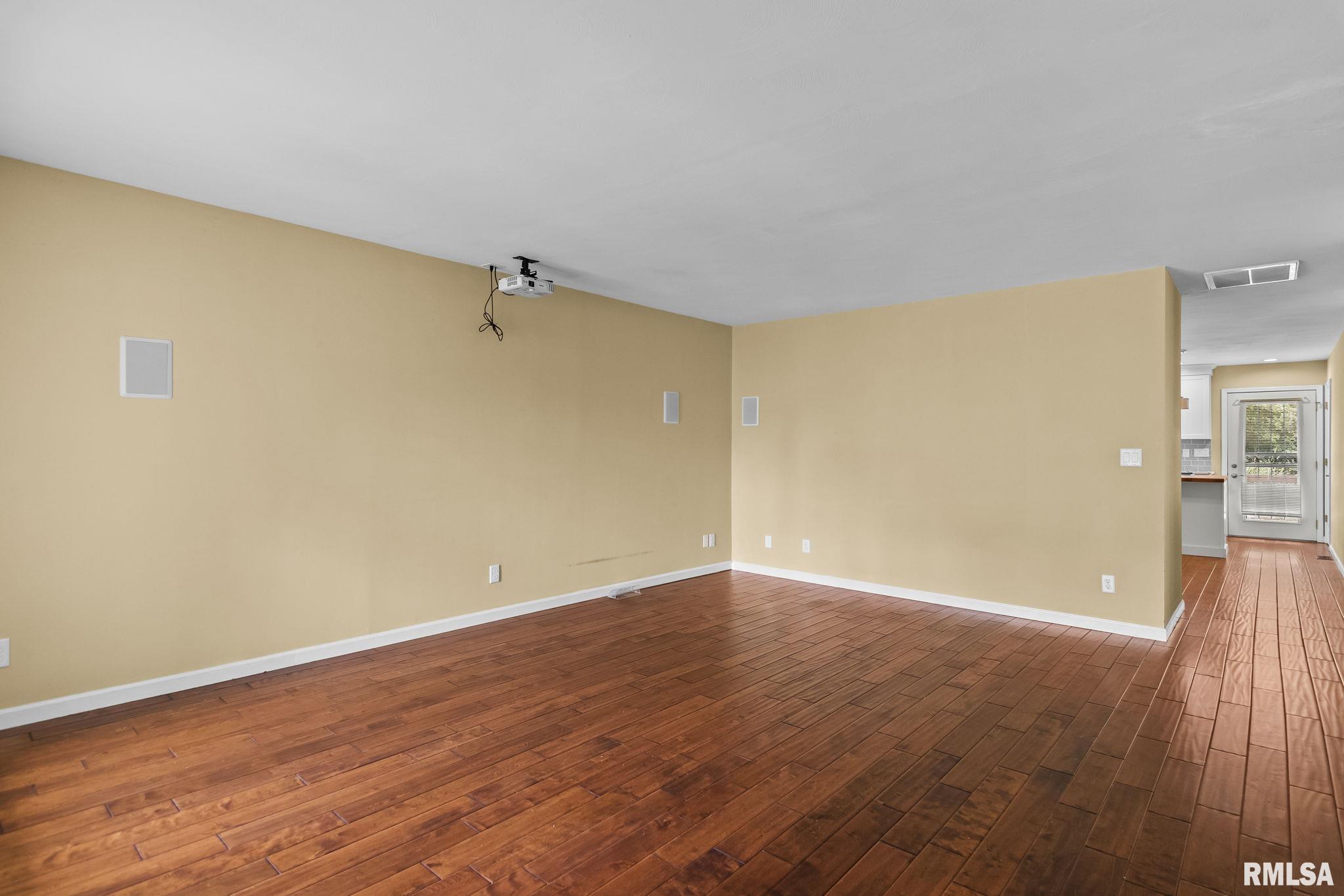 3013 CAMERON Drive
