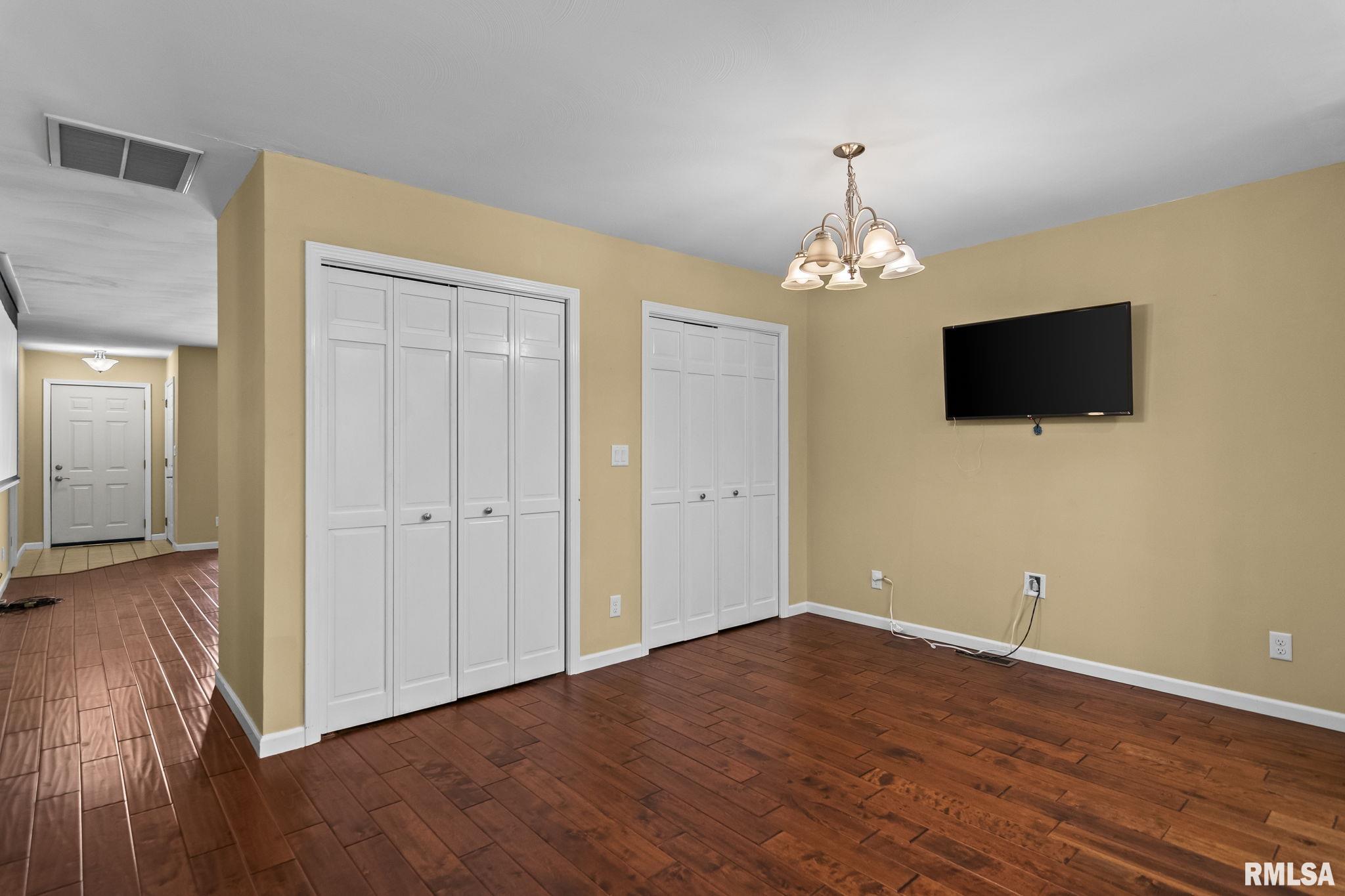 3013 CAMERON Drive