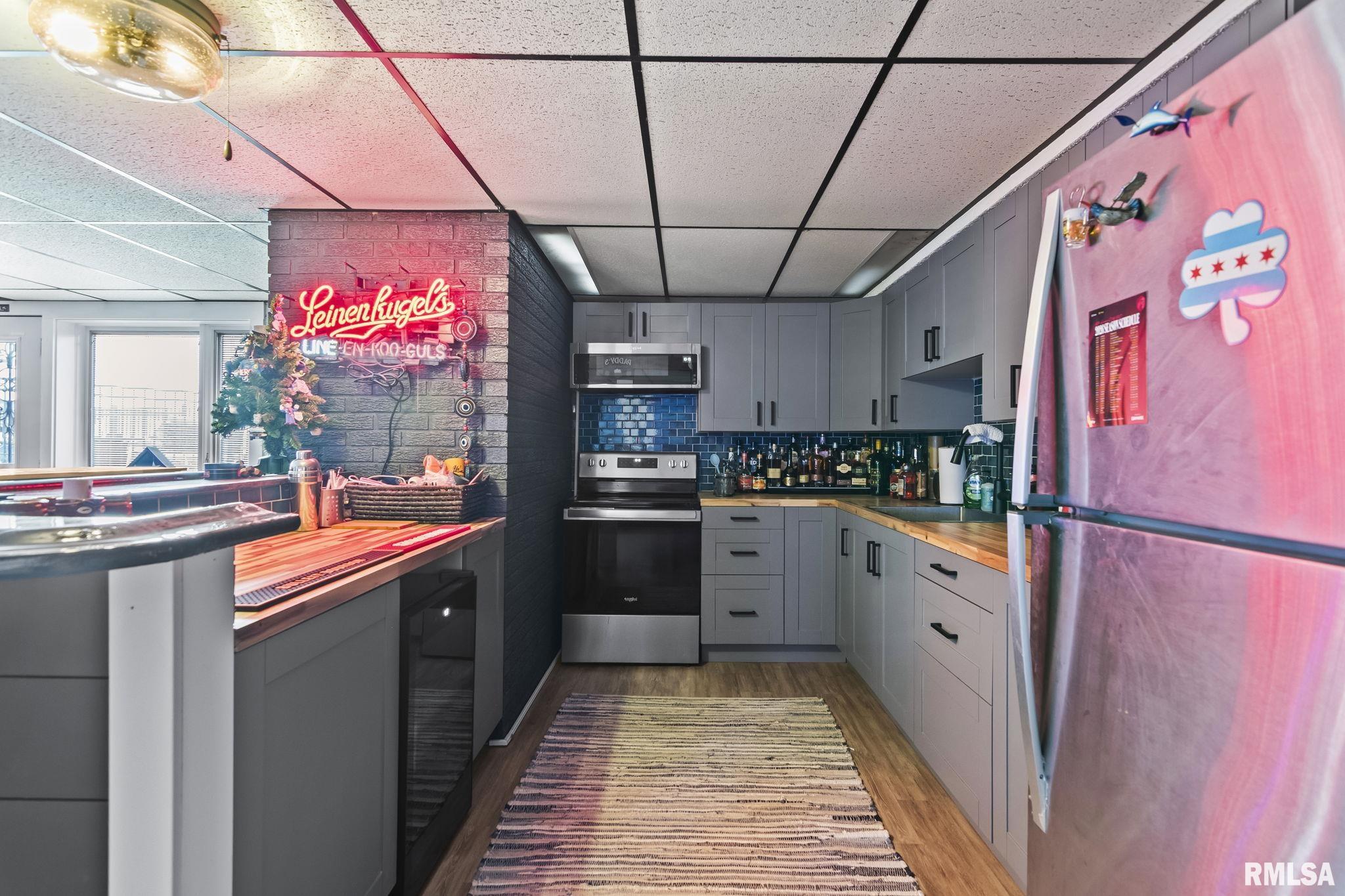 92 Island Bay Lane