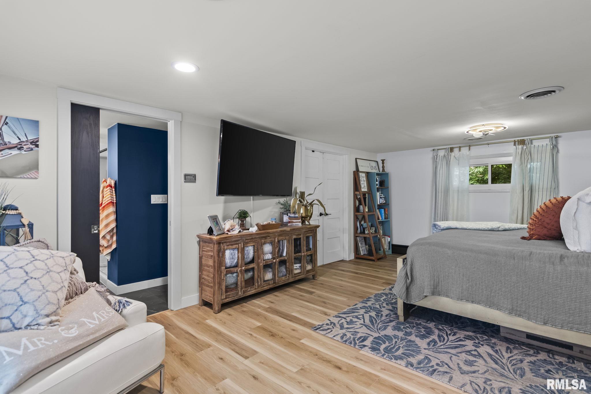 92 Island Bay Lane