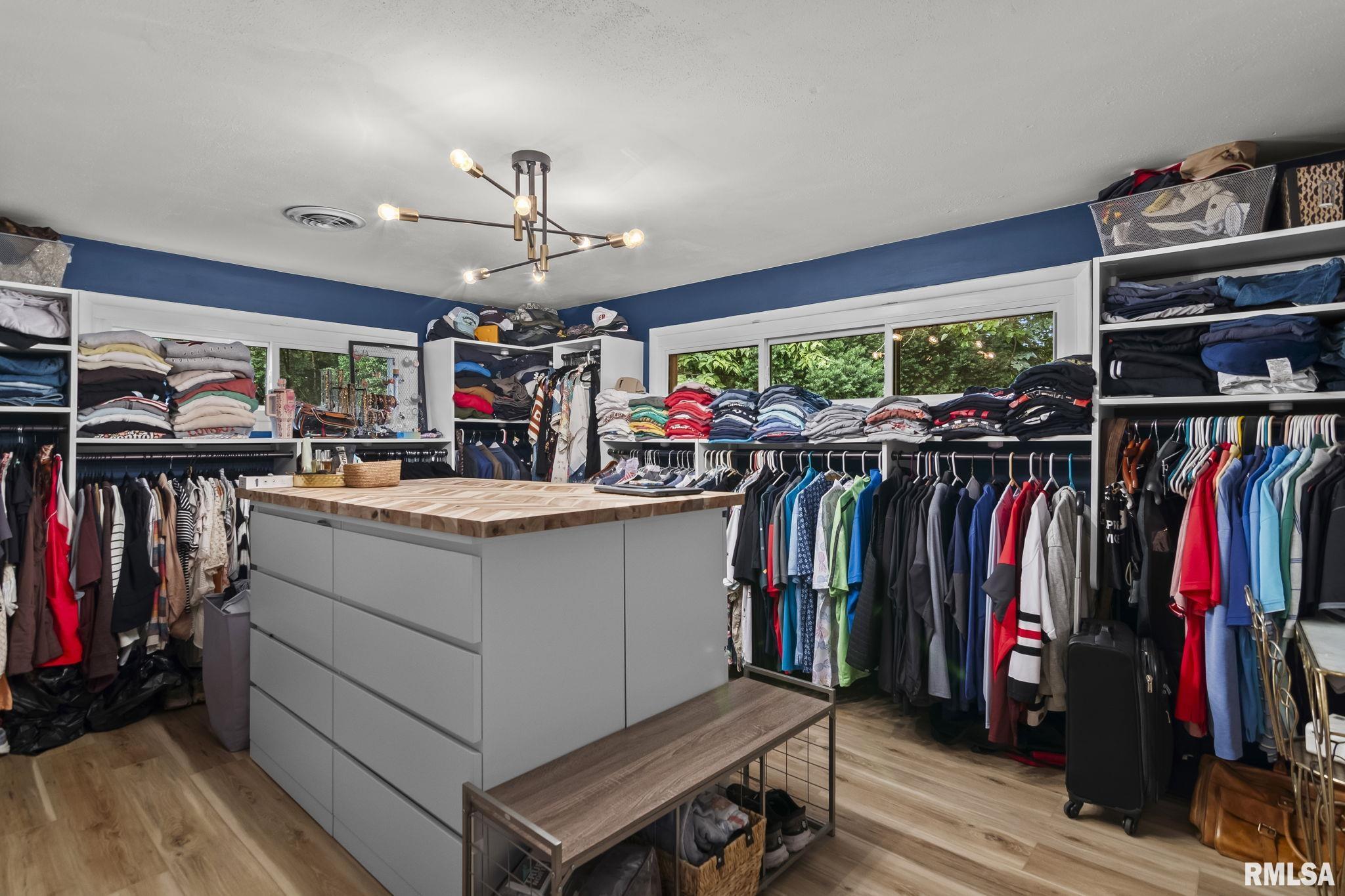 92 Island Bay Lane