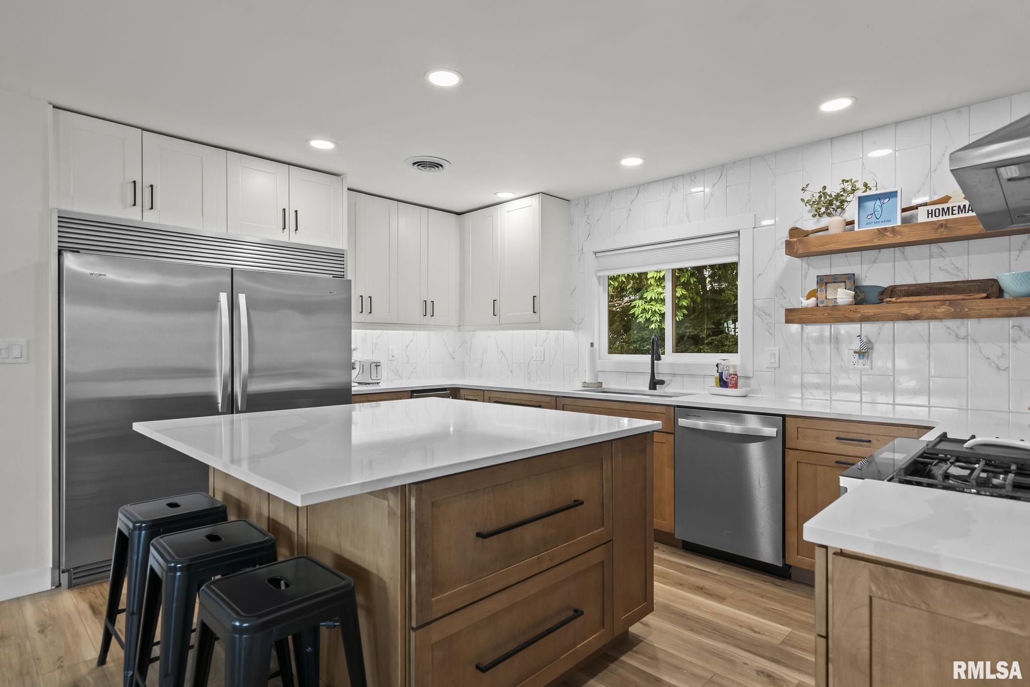 92 Island Bay Lane