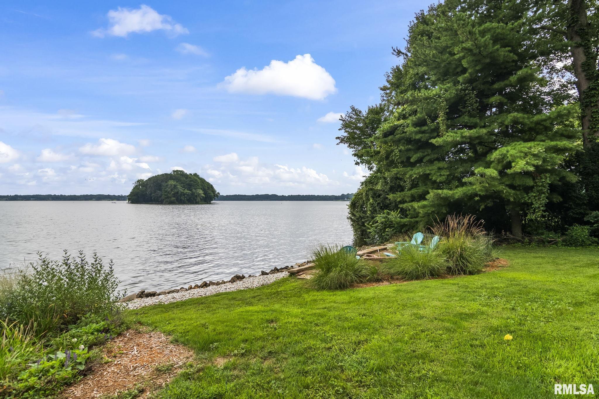 92 Island Bay Lane
