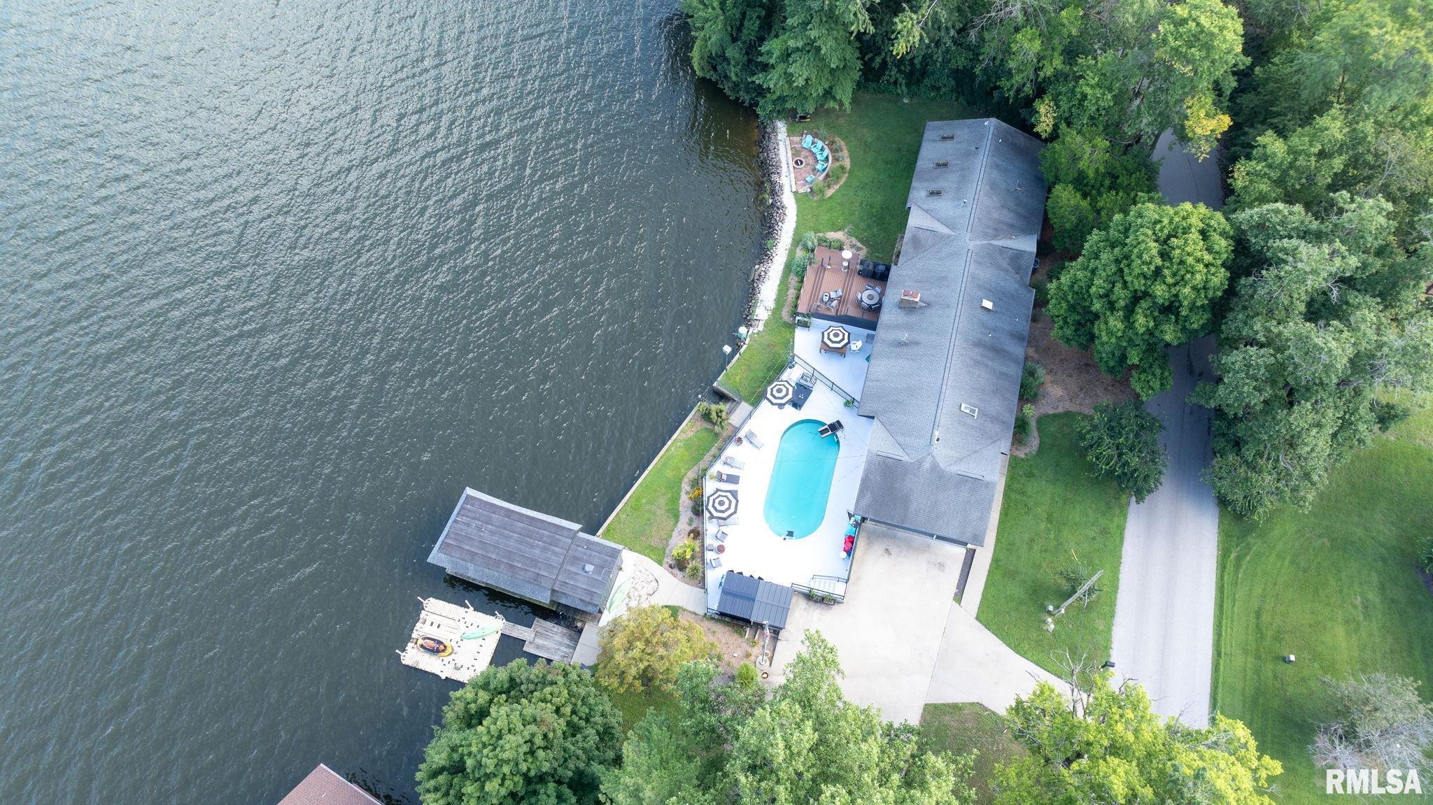 92 Island Bay Lane