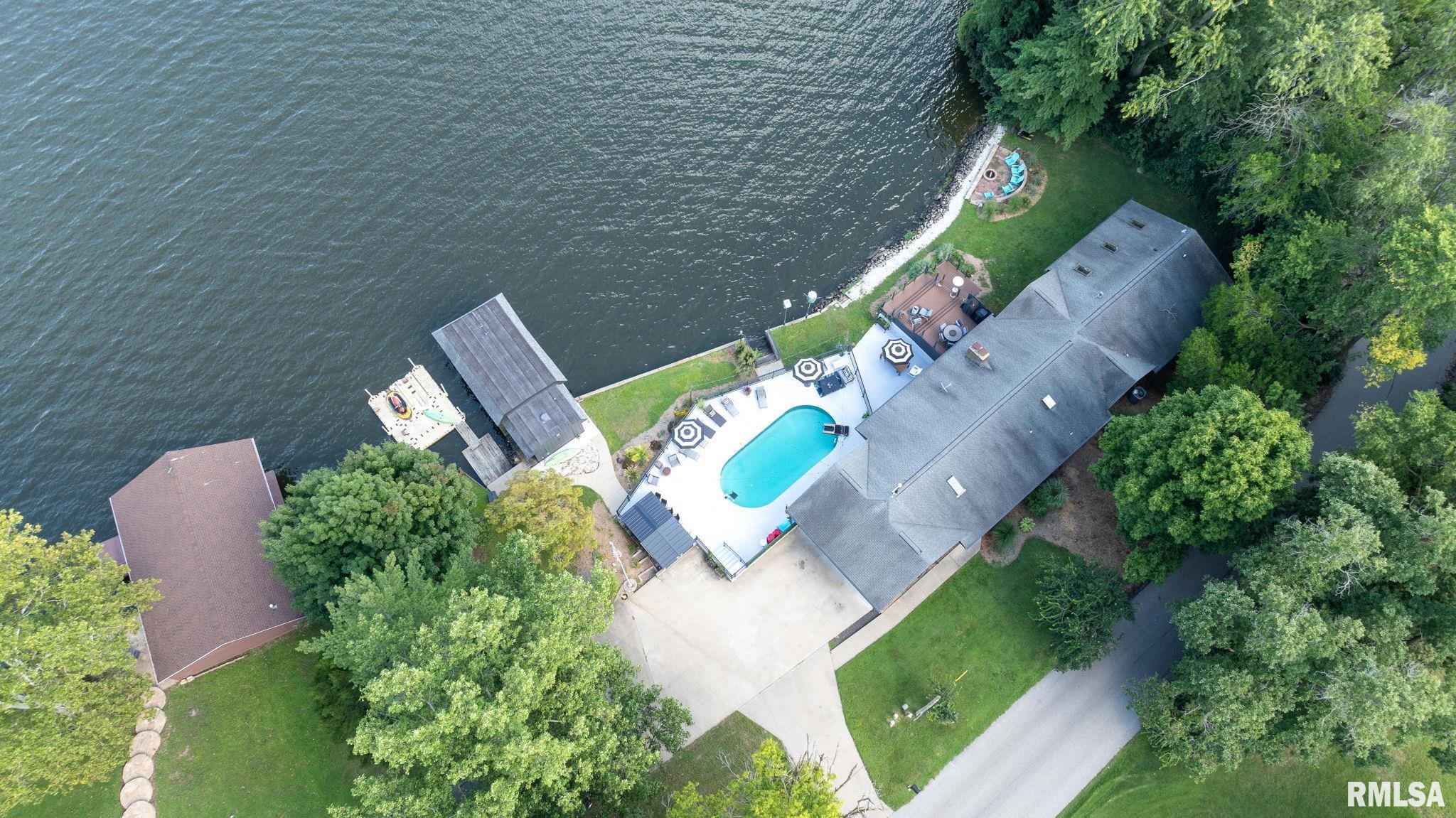 92 Island Bay Lane
