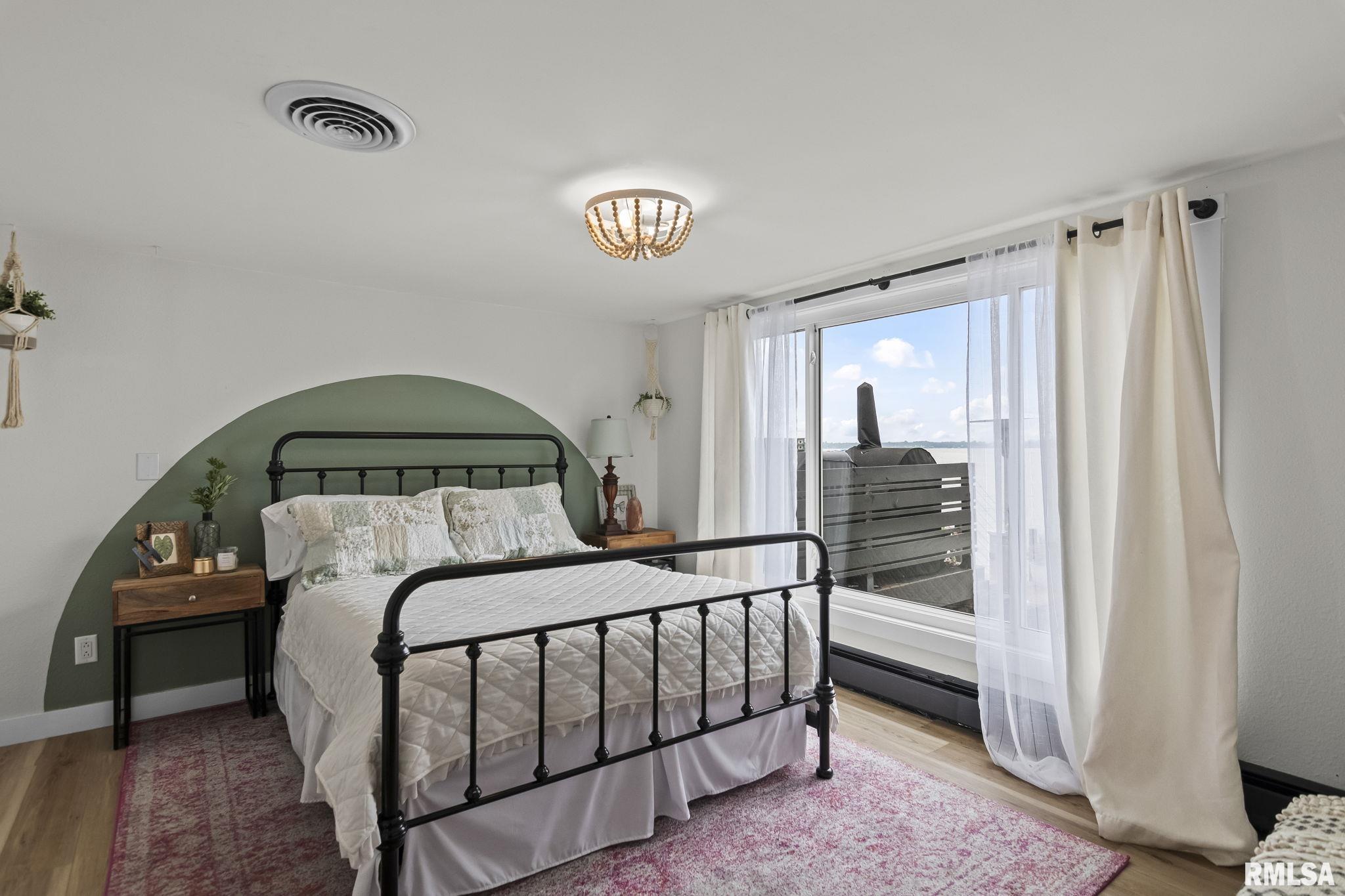 92 Island Bay Lane