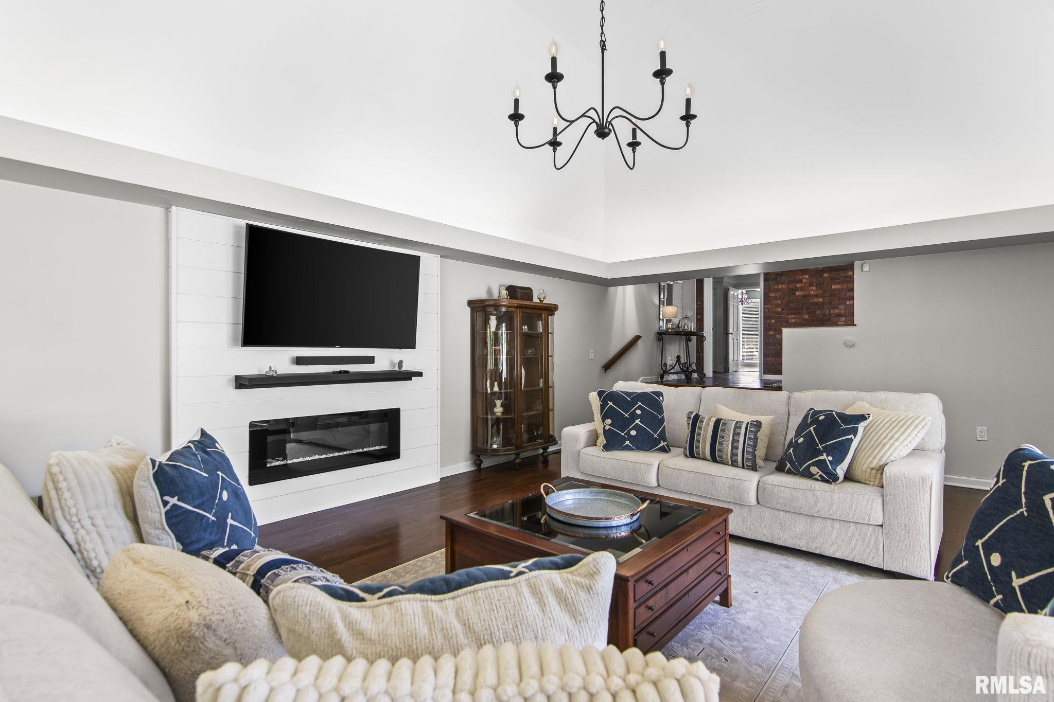 673 Centerwood Drive
