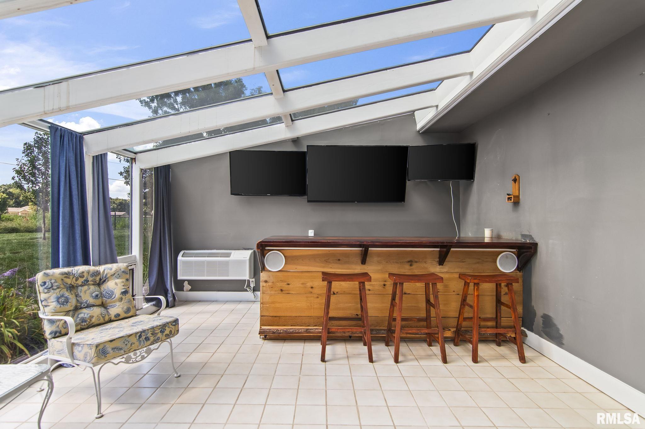 673 Centerwood Drive
