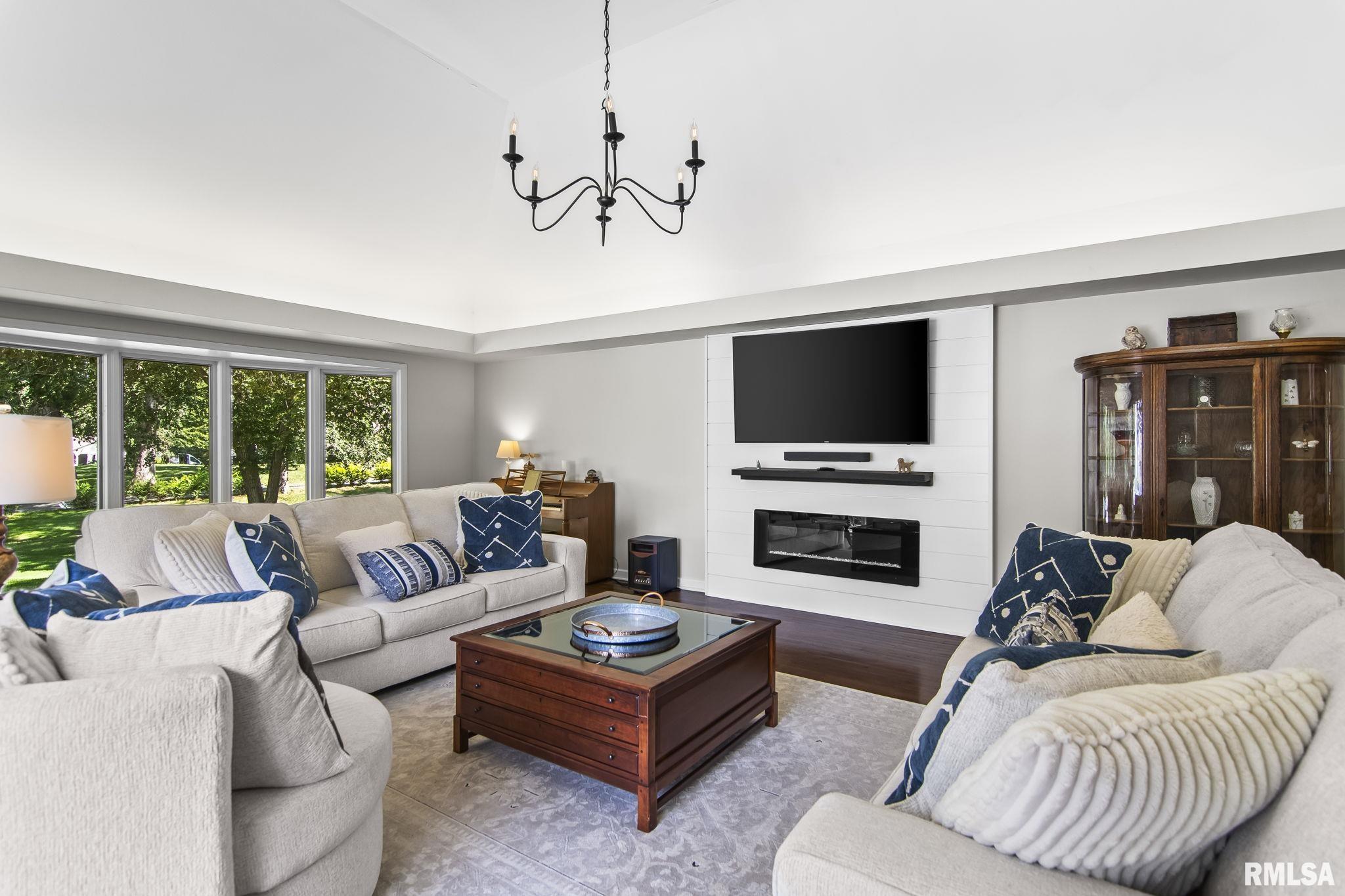 673 Centerwood Drive