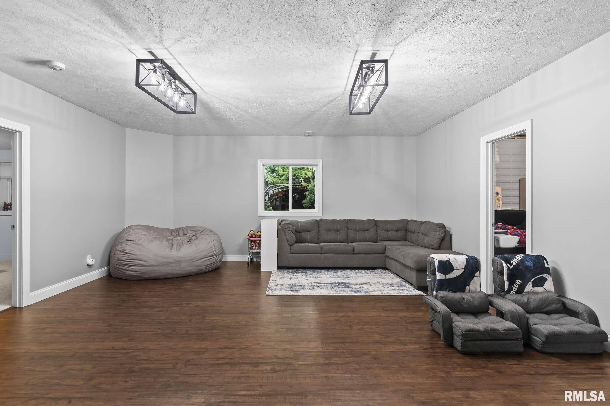7404 Torrington Way