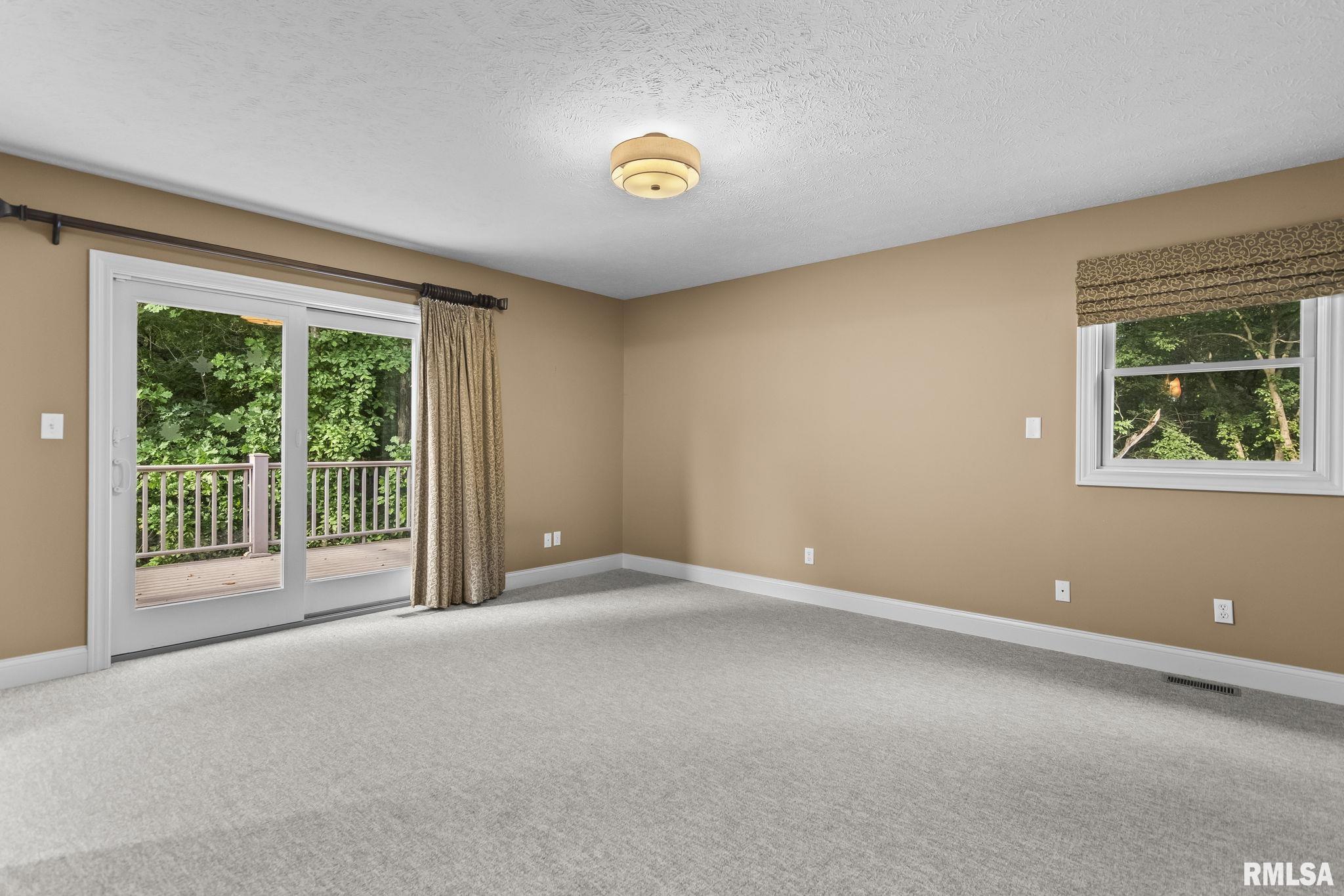 5065 Old Salem Lane