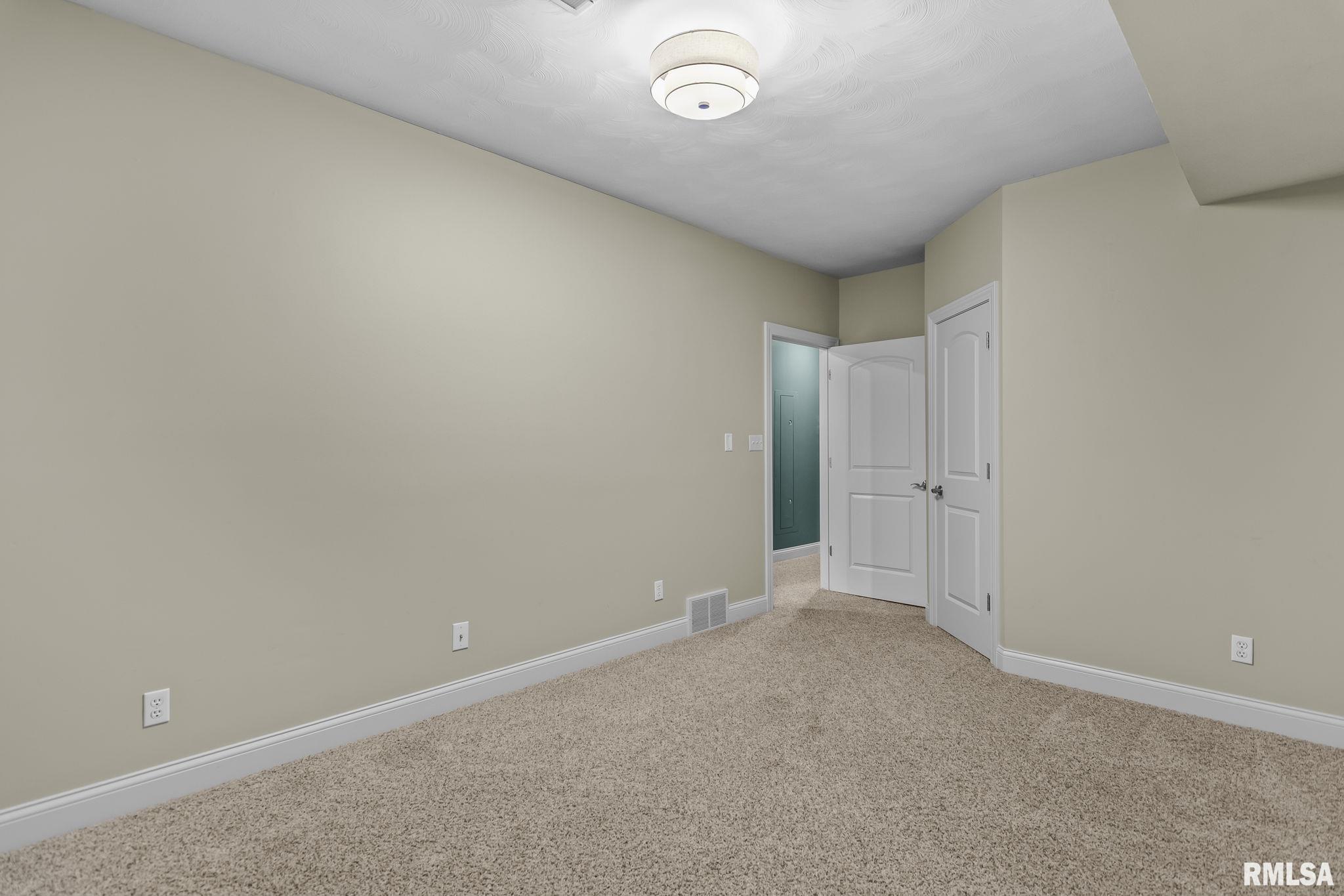 5065 Old Salem Lane