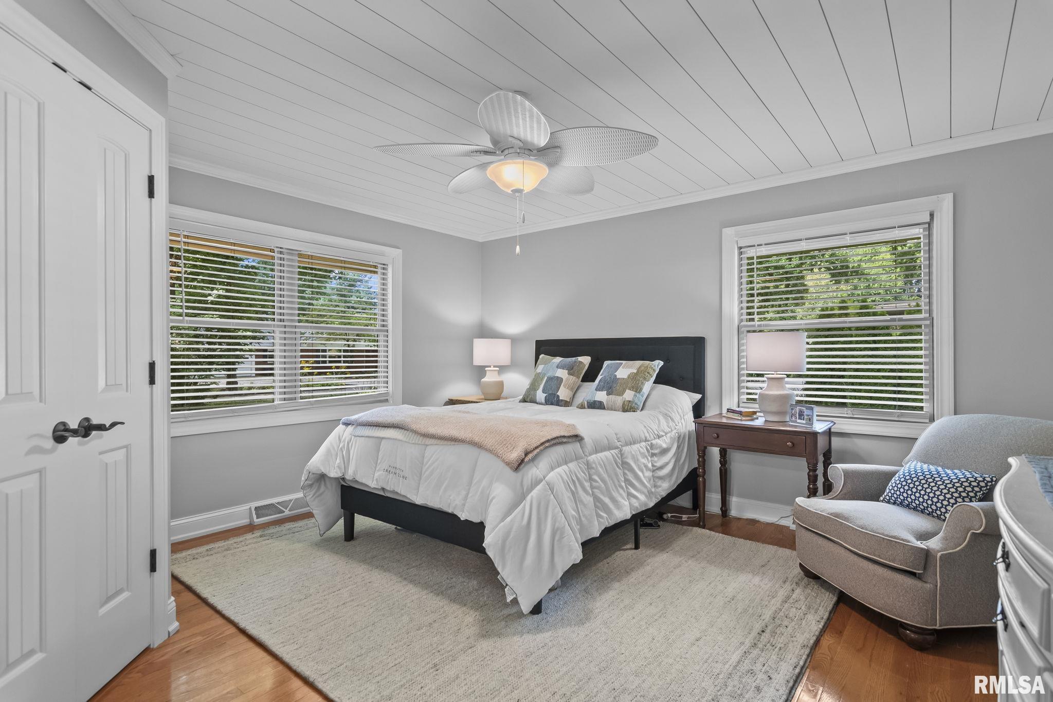 2141 CARDINAL Drive
