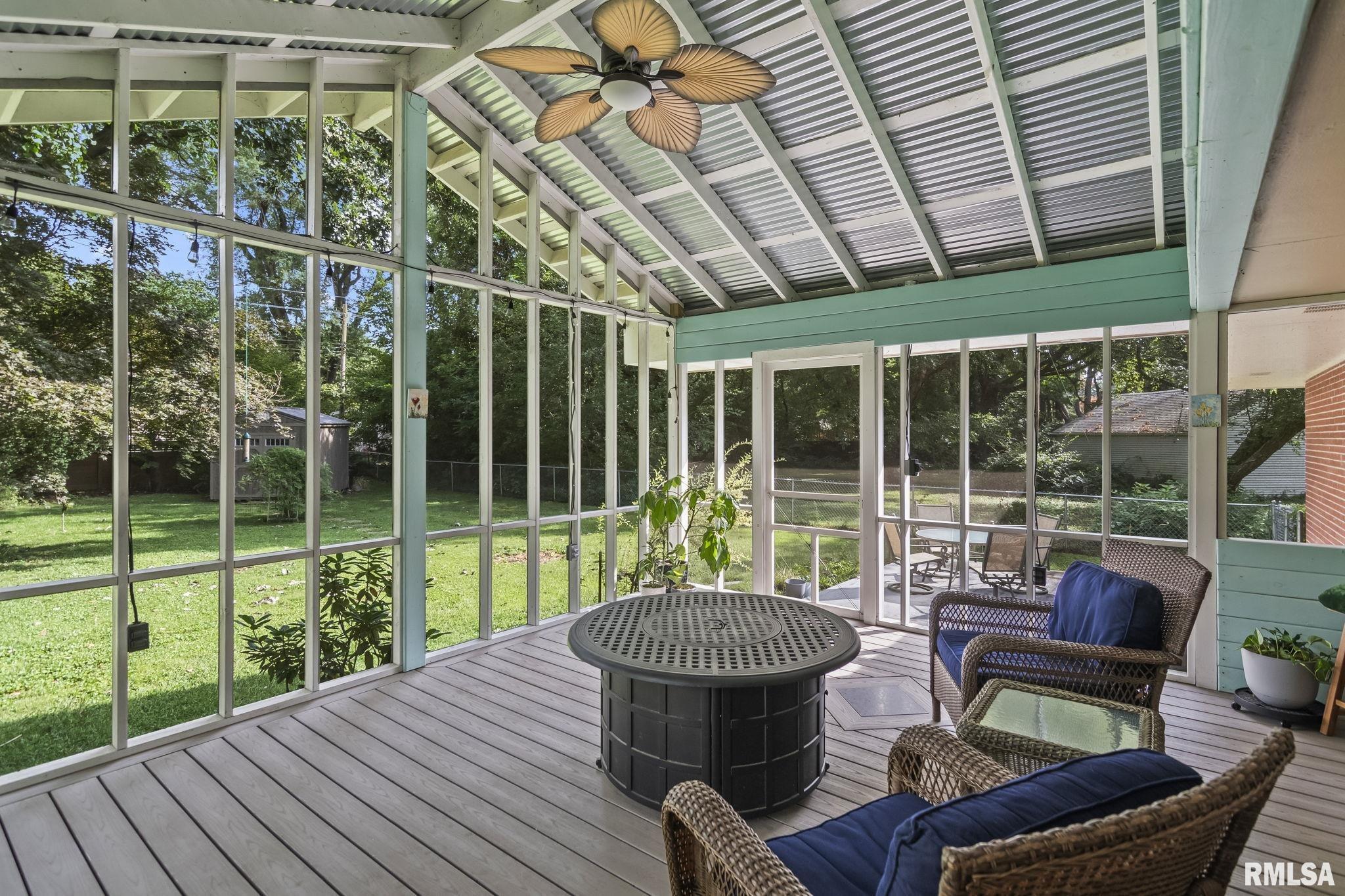 2141 CARDINAL Drive