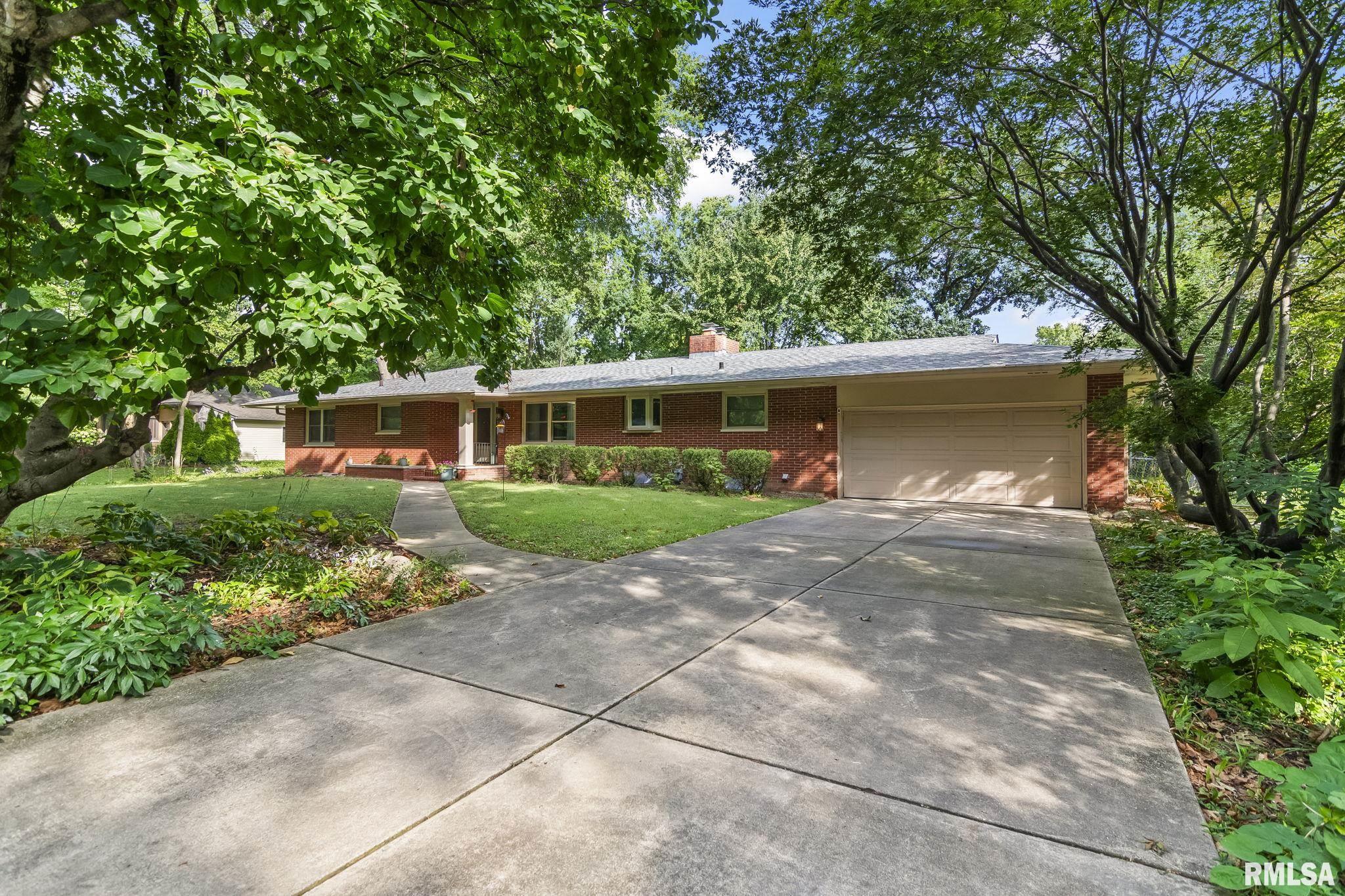 2141 CARDINAL Drive