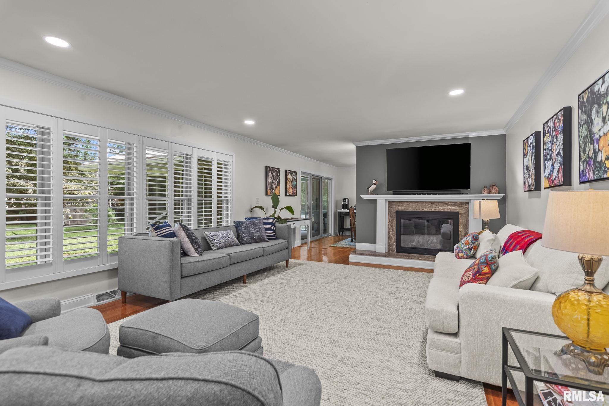 2141 CARDINAL Drive