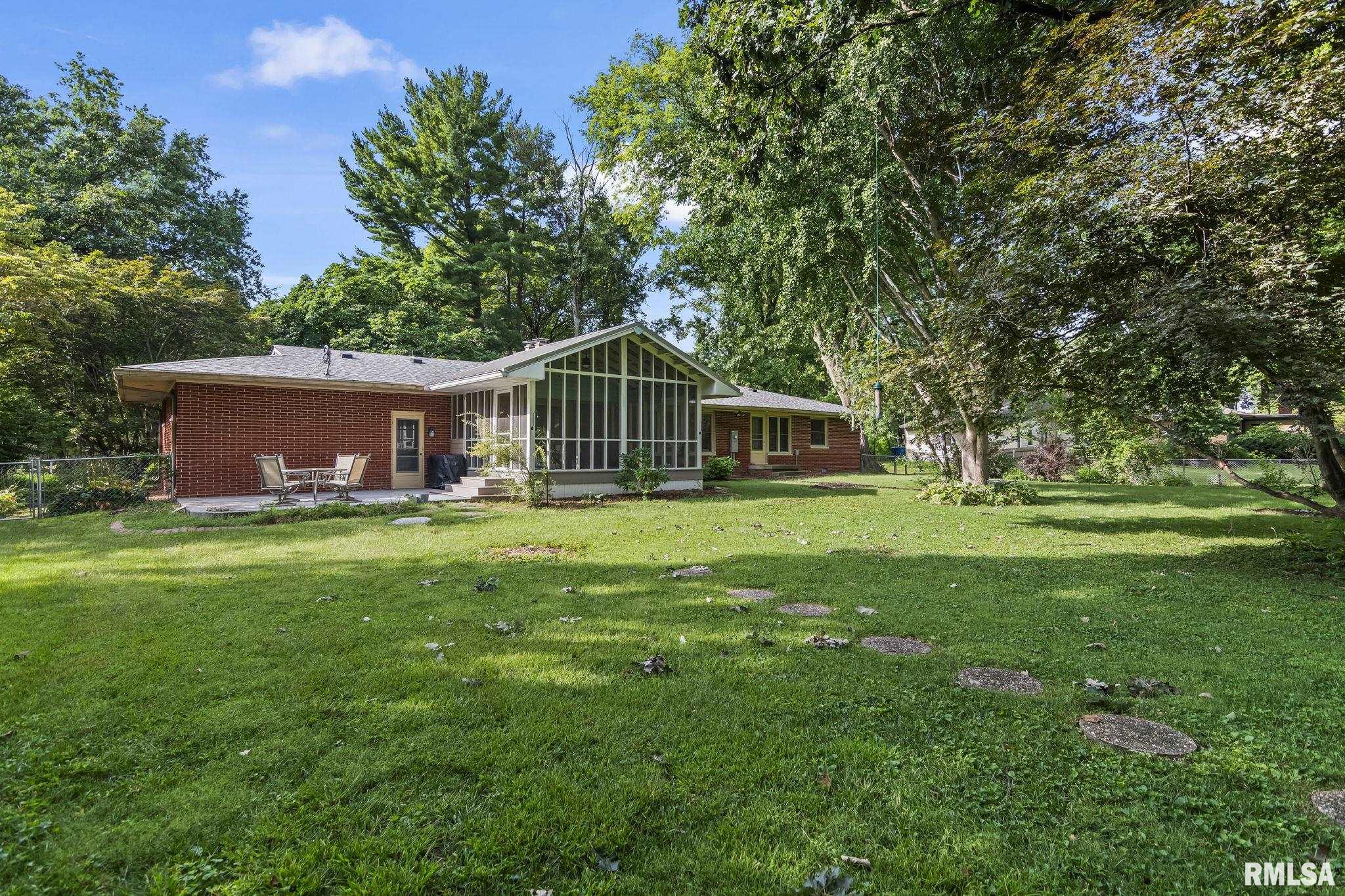 2141 CARDINAL Drive