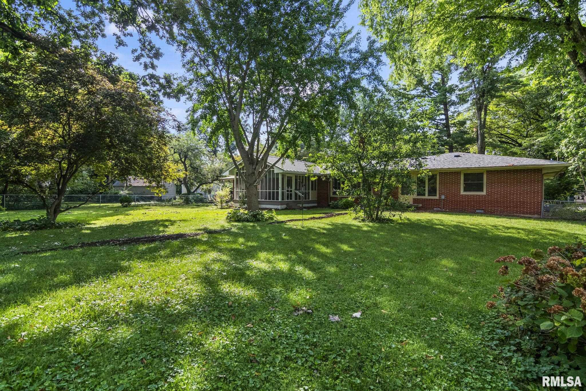 2141 CARDINAL Drive