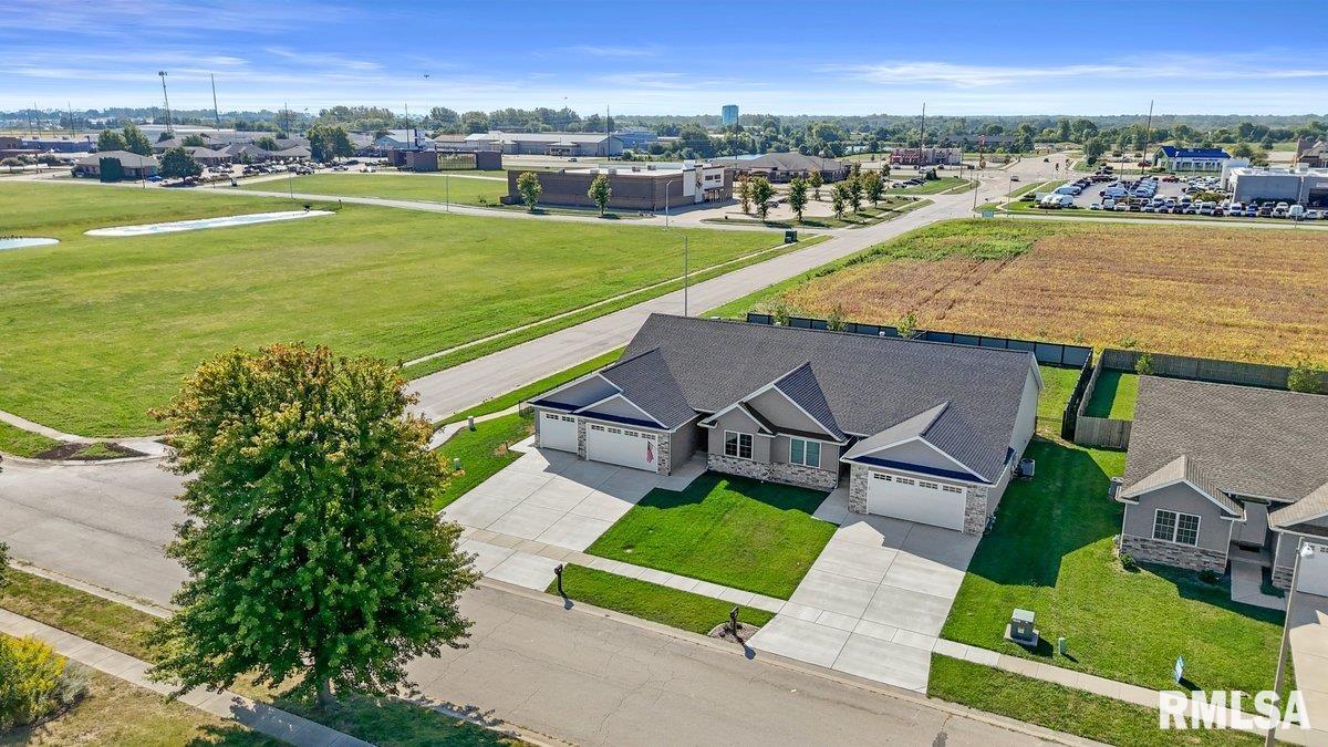 3700 WESTGATE Drive