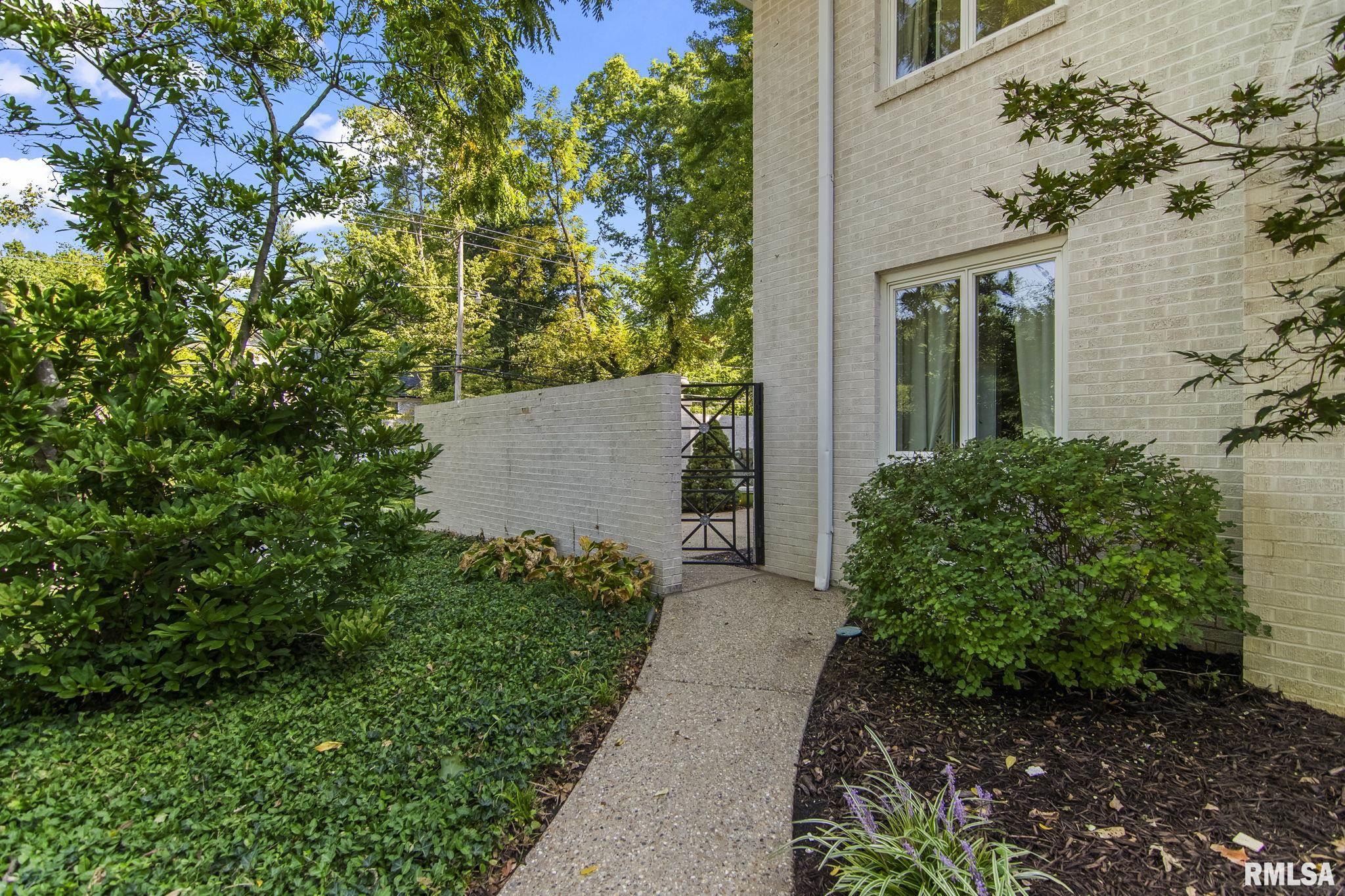 2100 ILLINI Road