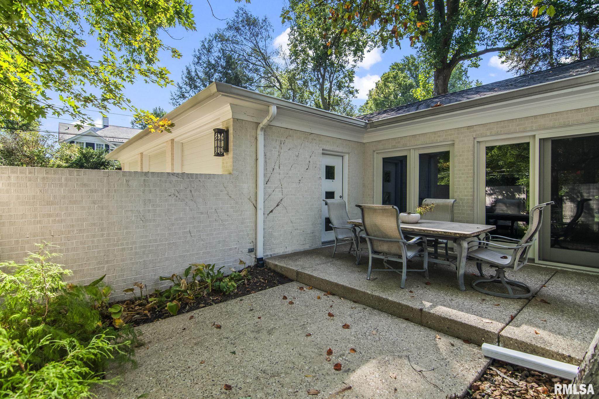 2100 ILLINI Road